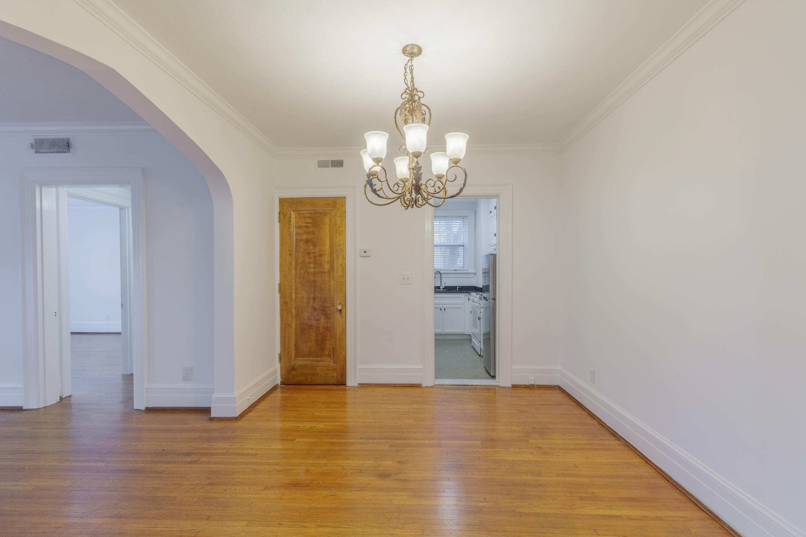 190 N Crest Road, 3