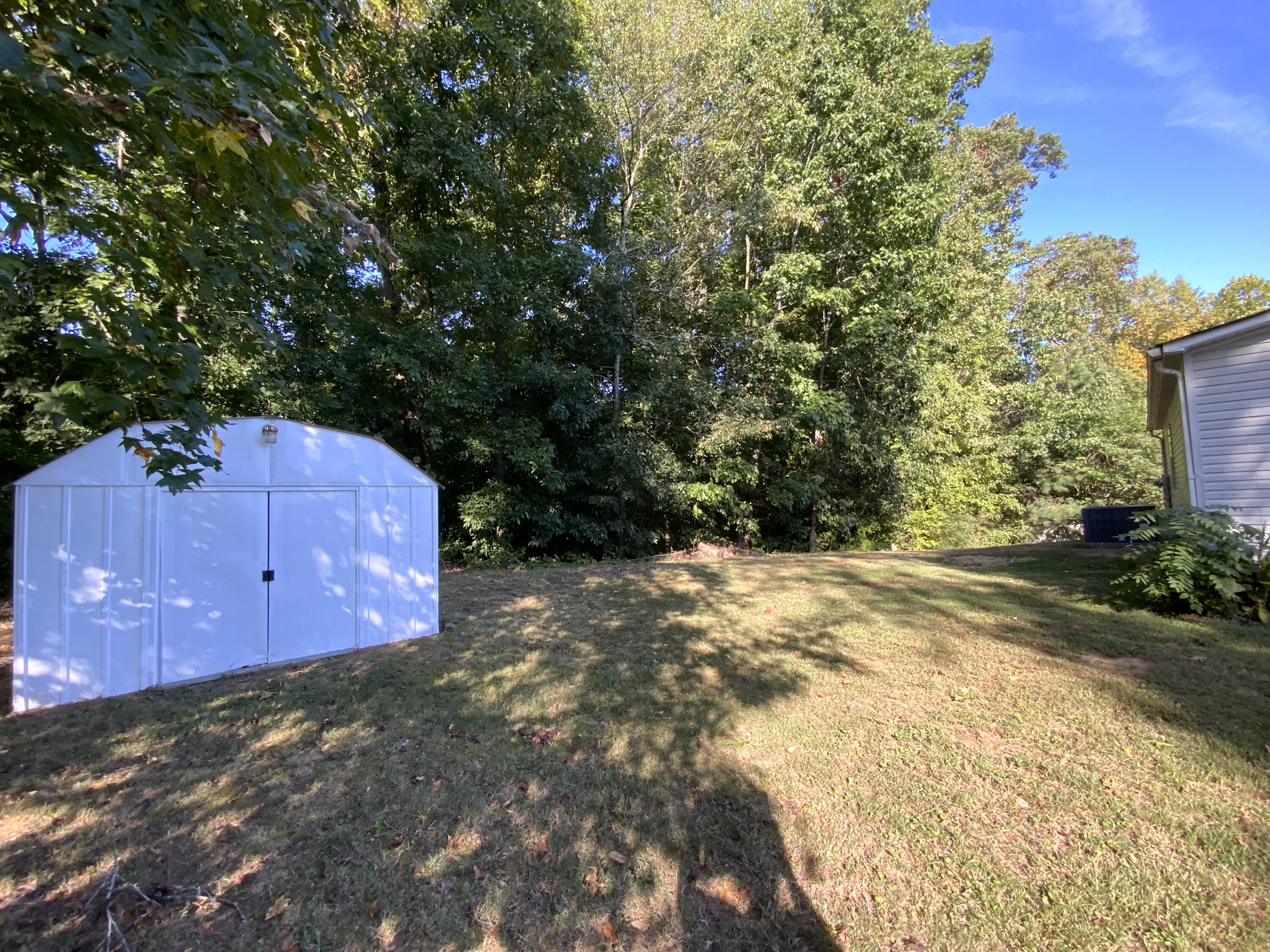 210 Betsy Lane