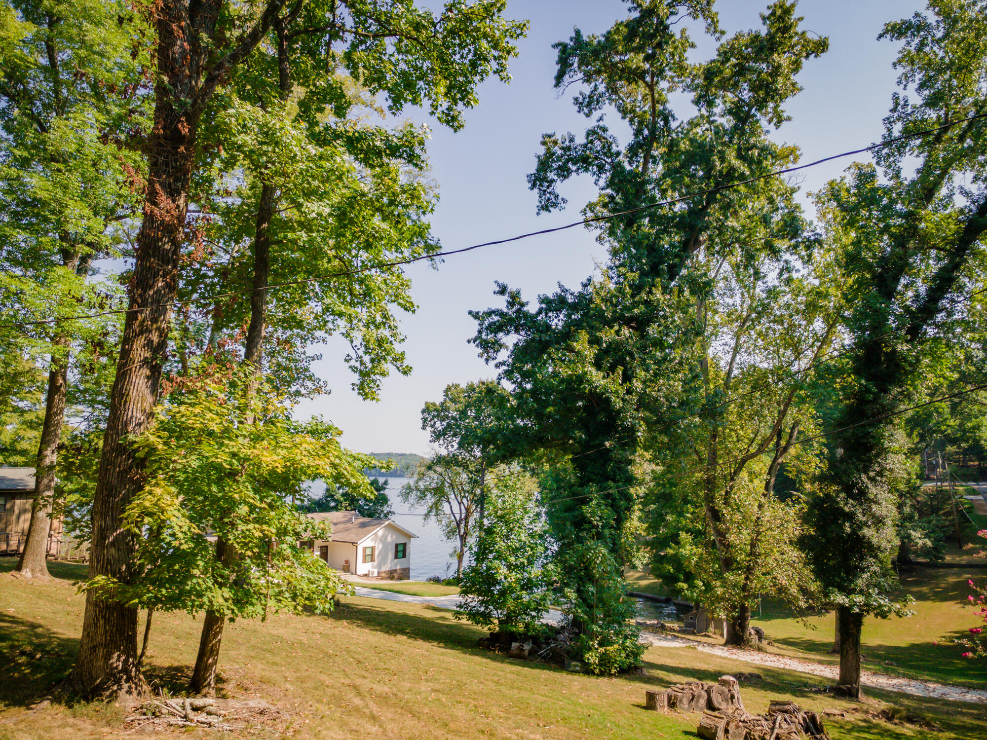 11912 Crestwood Trail
