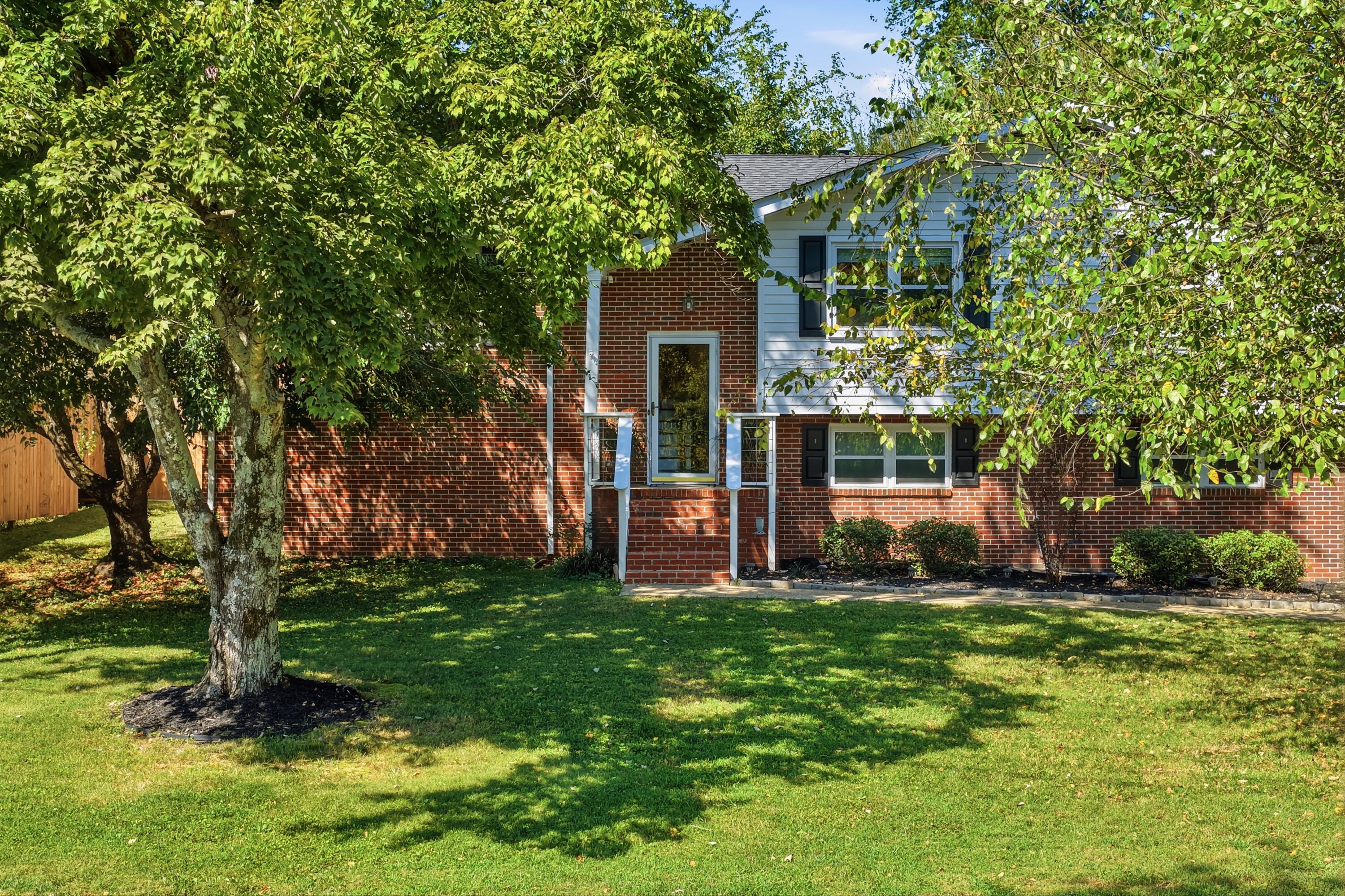 97 Edgewood Circle