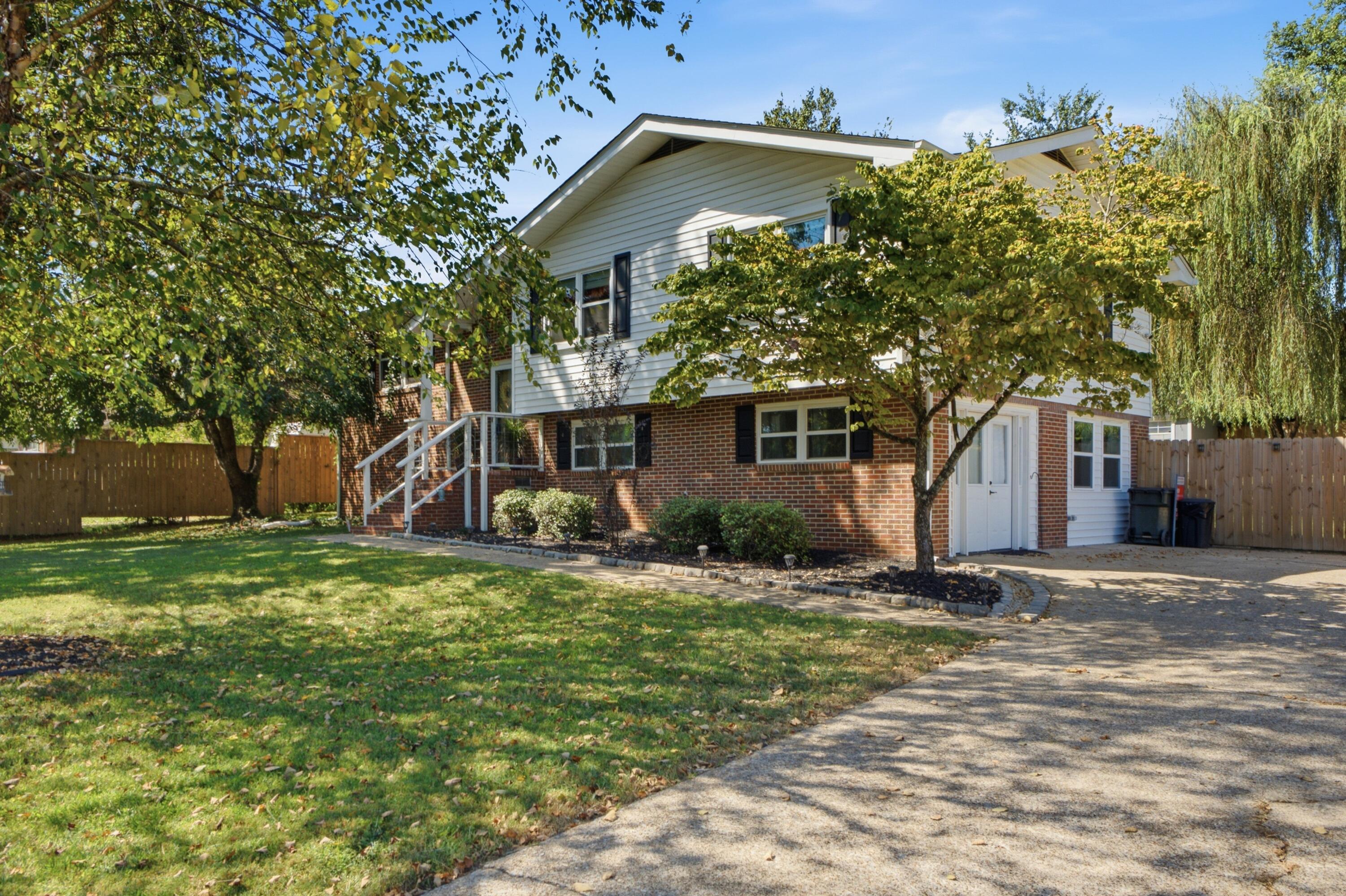 97 Edgewood Circle