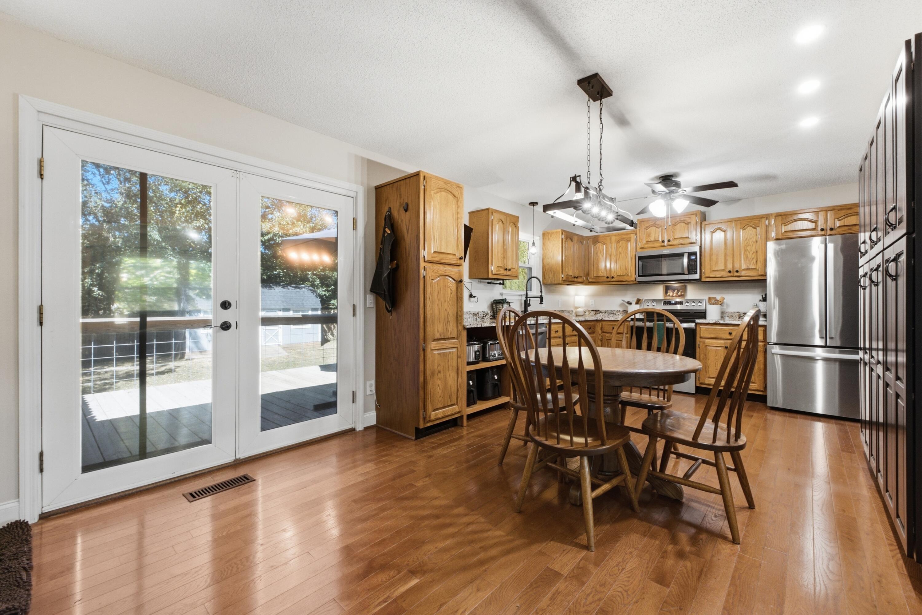 97 Edgewood Circle