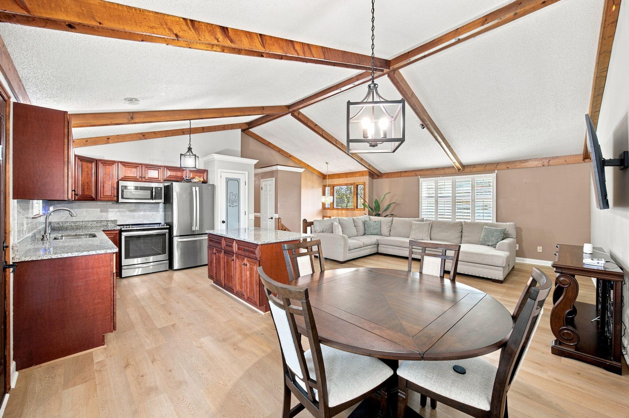 2825 Hidden Trail Lane
