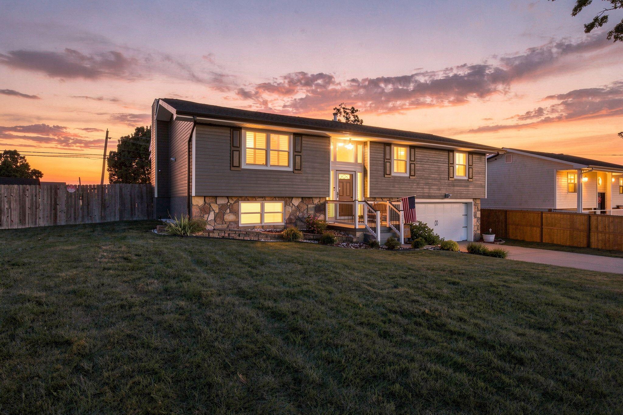 2825 Hidden Trail Lane