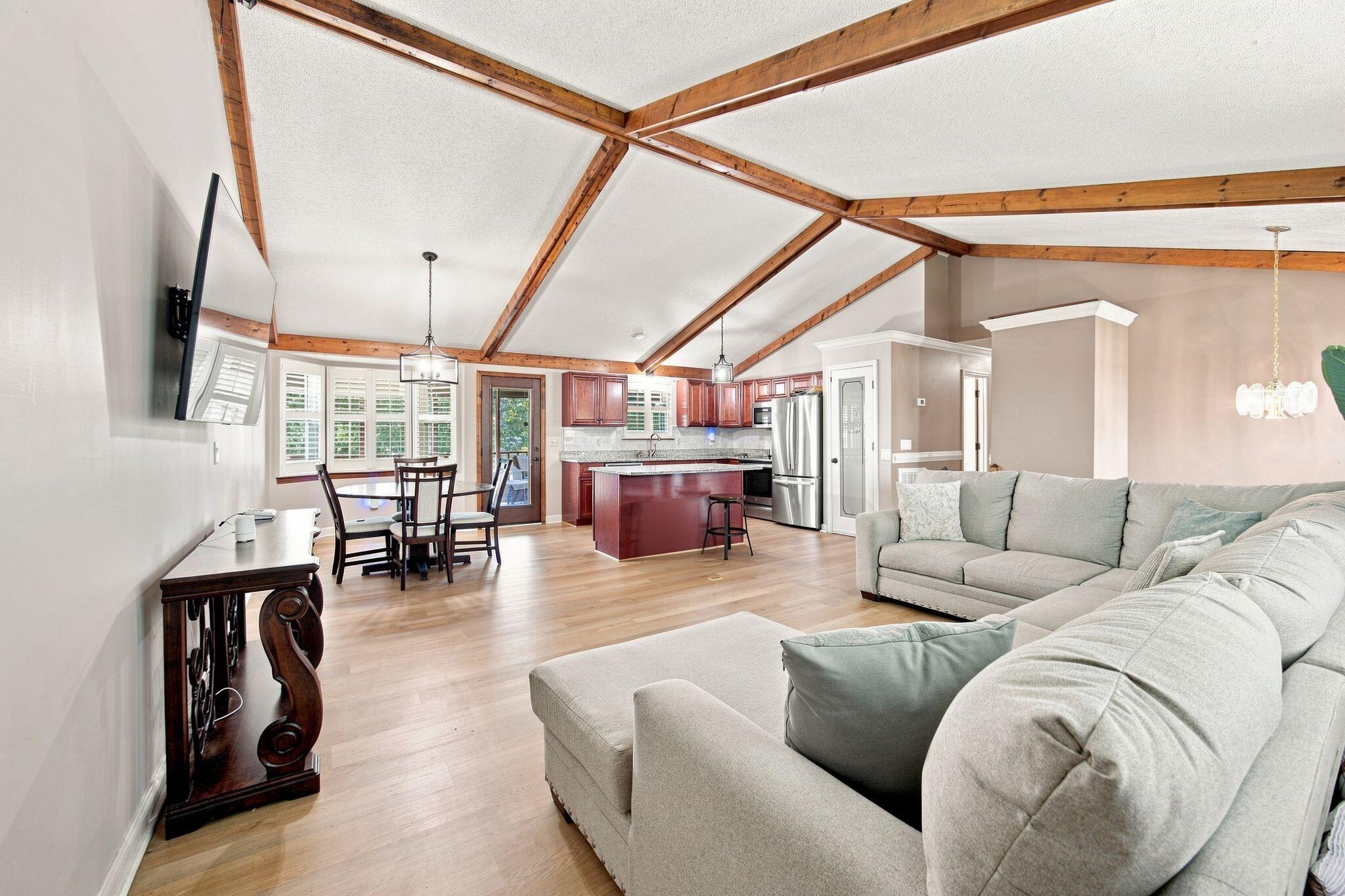 2825 Hidden Trail Lane