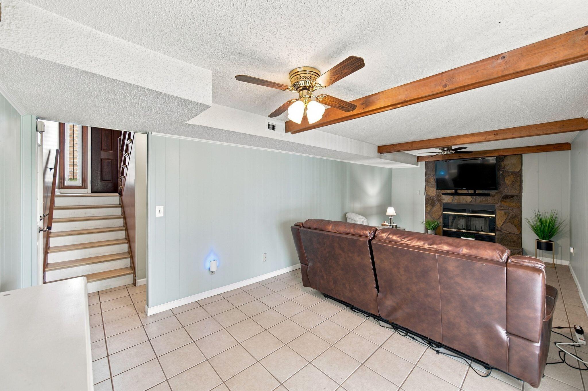 2825 Hidden Trail Lane