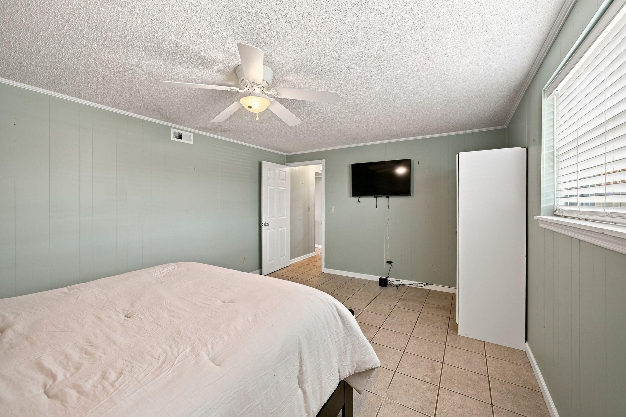 2825 Hidden Trail Lane