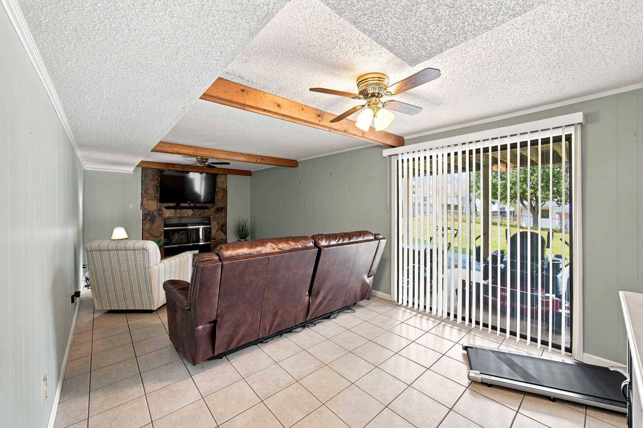 2825 Hidden Trail Lane
