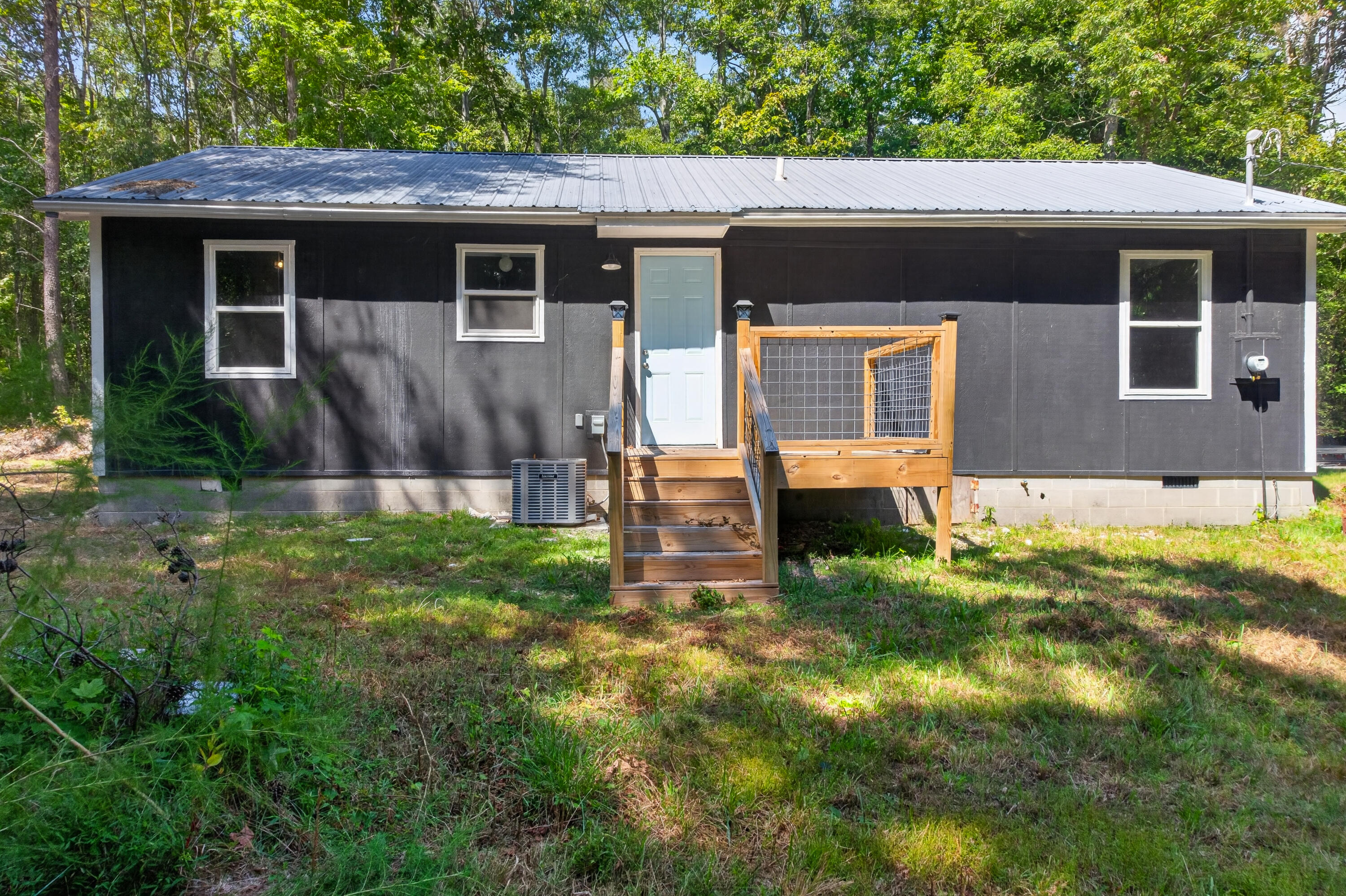 307 N Flora Street, LaFayette