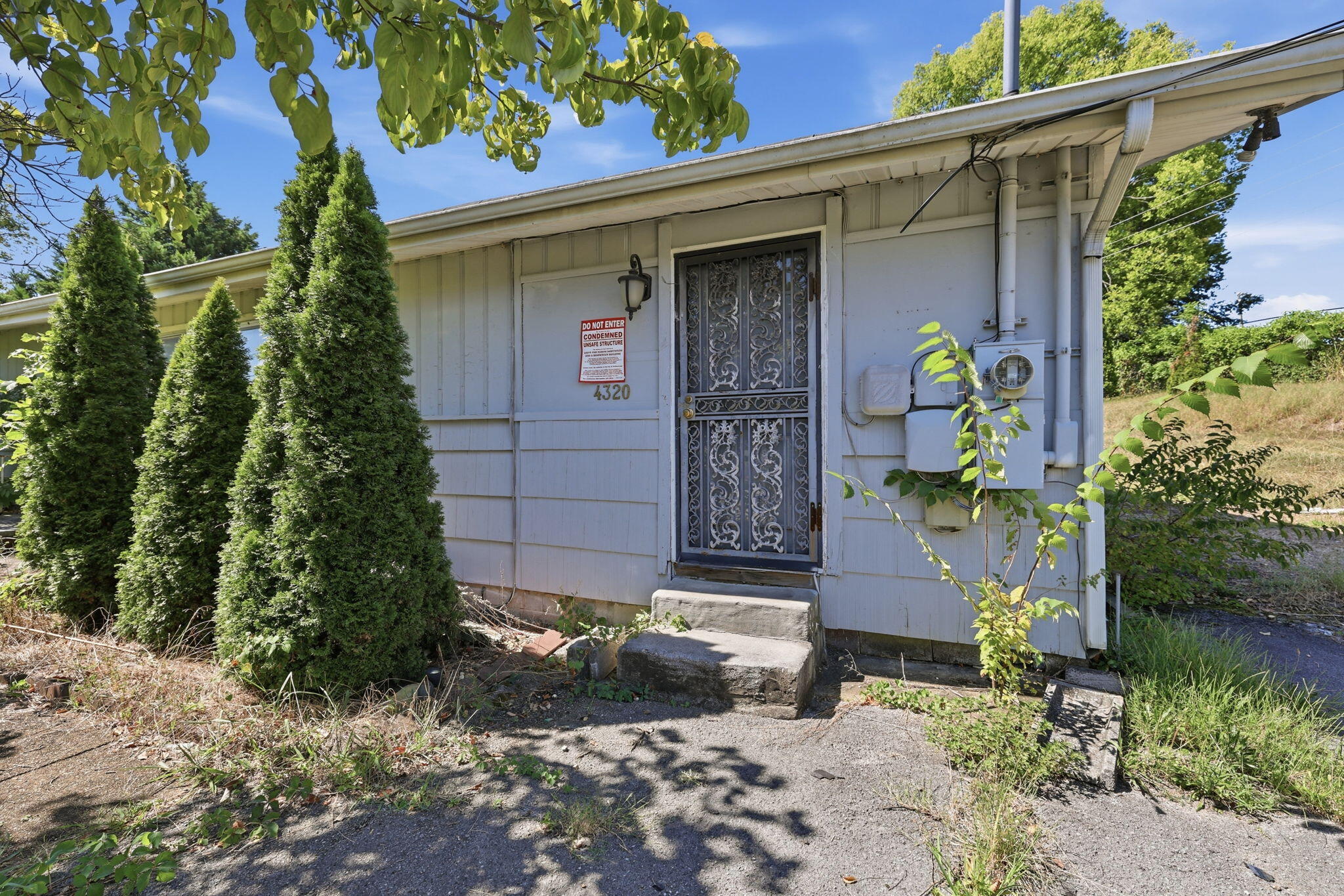 4320 Bonny Oaks Drive