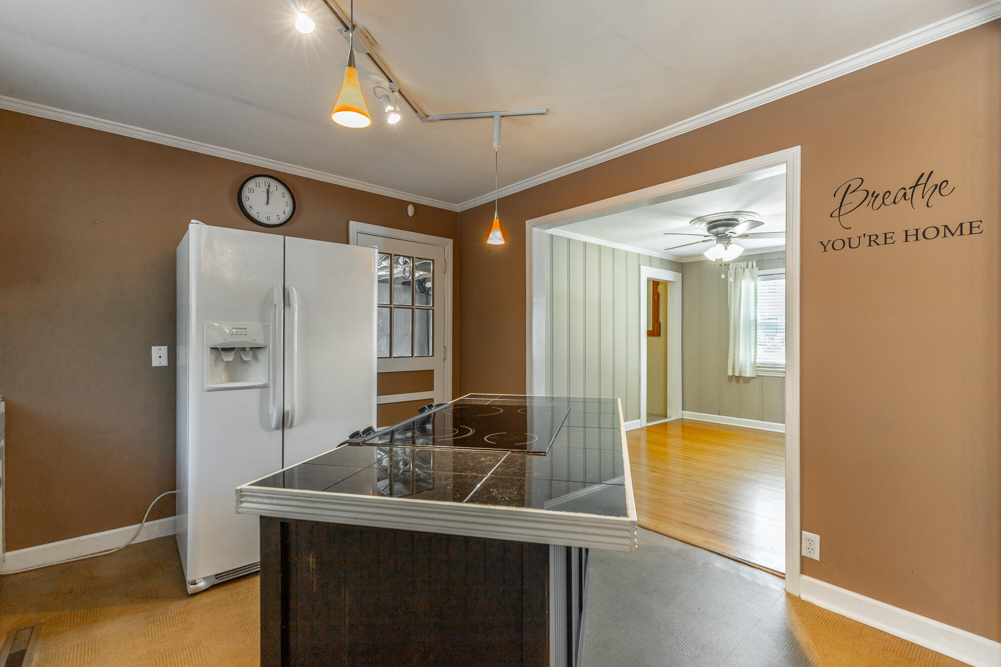 3601 Glendon Drive