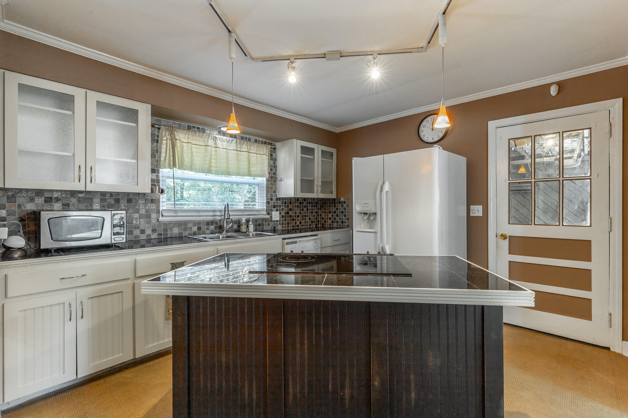 3601 Glendon Drive