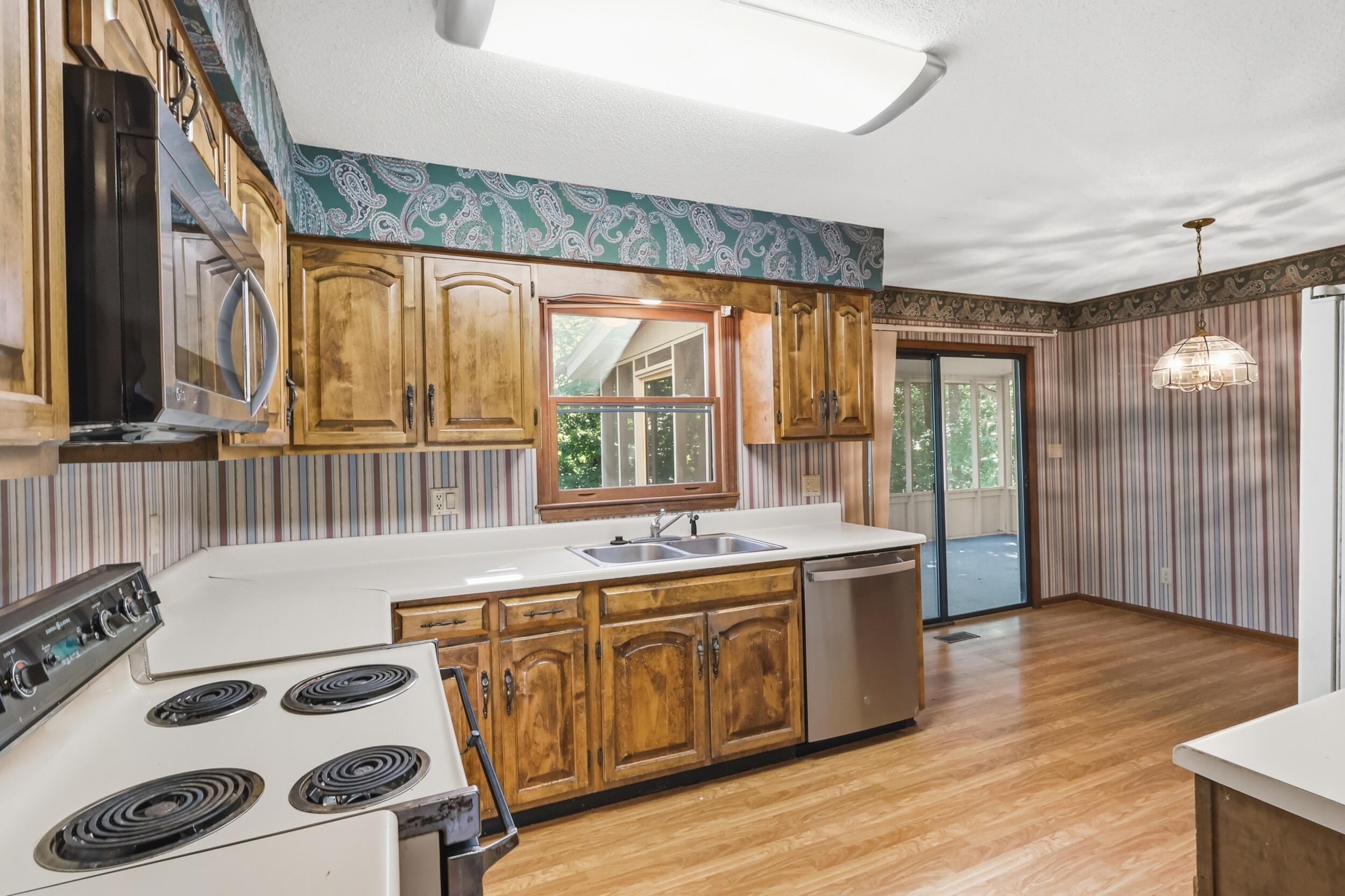 9232 Inglebrook Drive