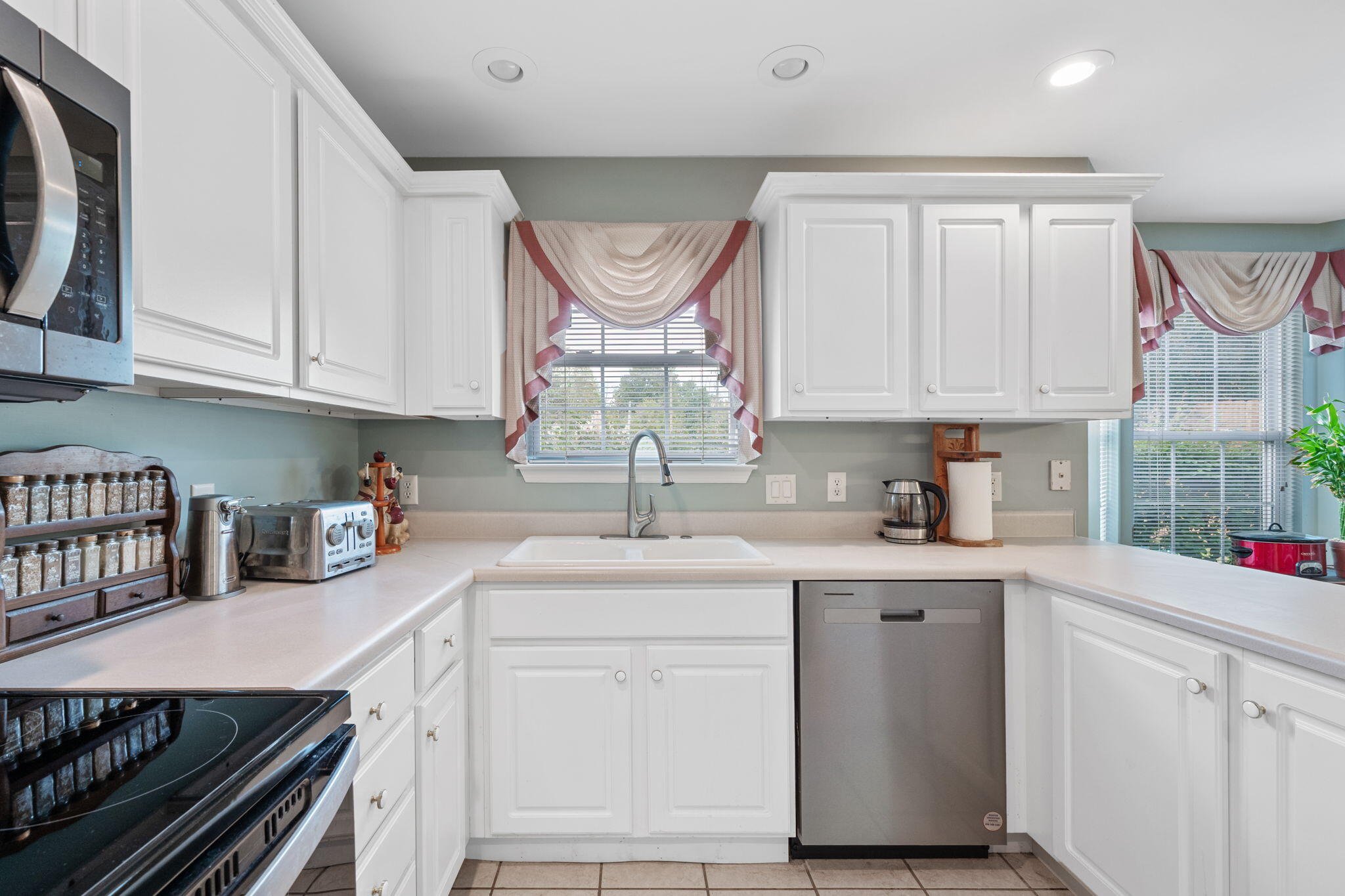 6760 Willow Brook Drive