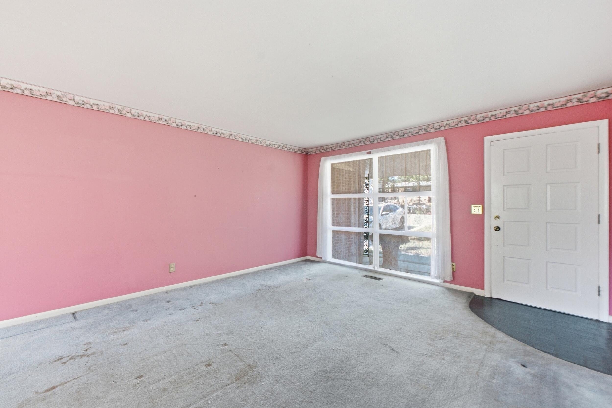1622 Fernwood Circle