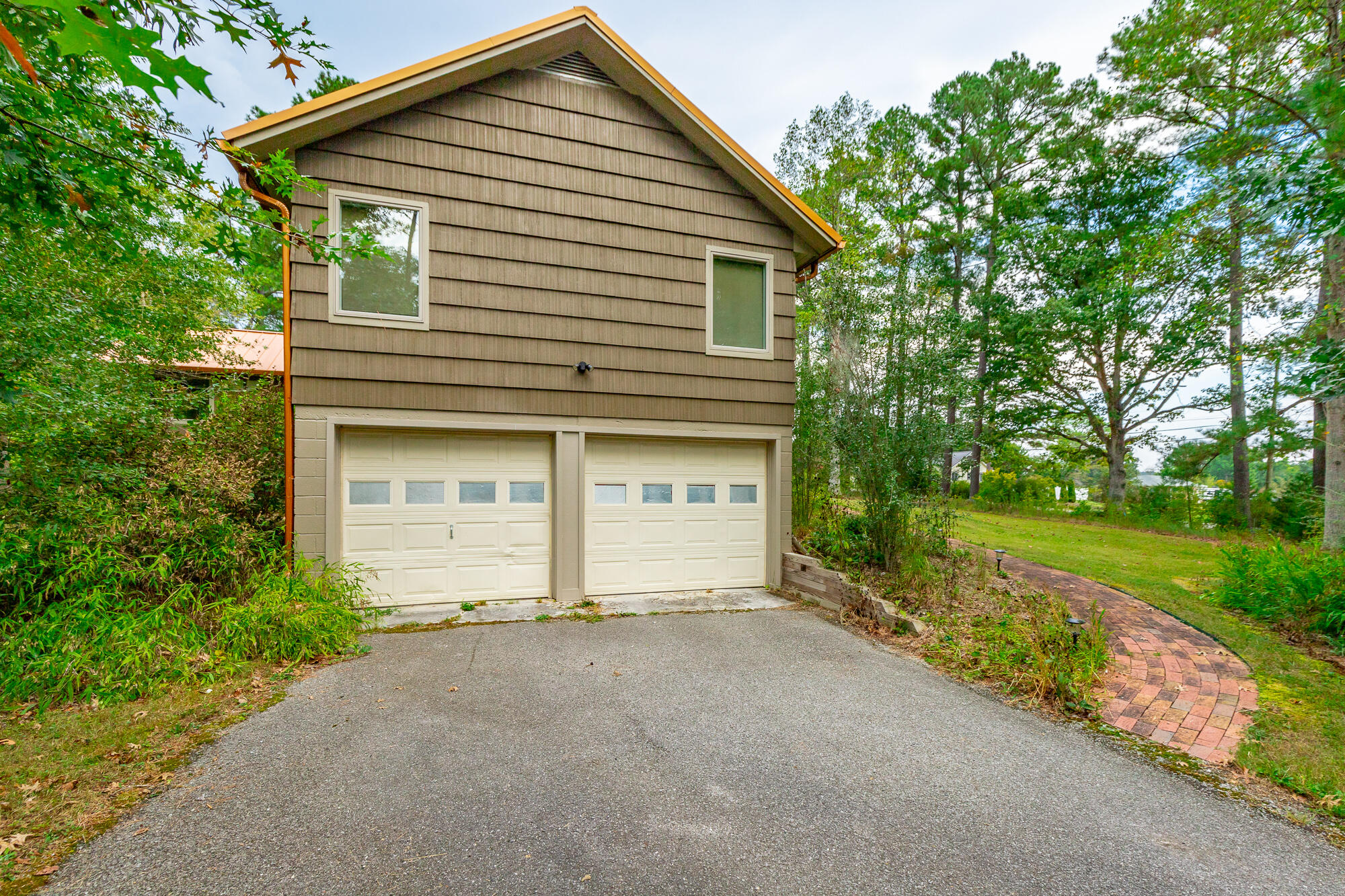 364 John Thompson Road