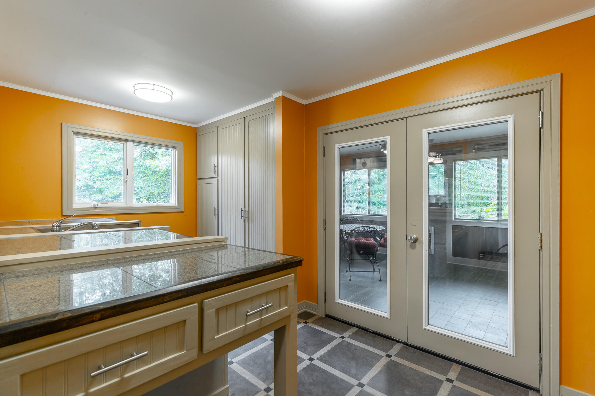 364 John Thompson Road