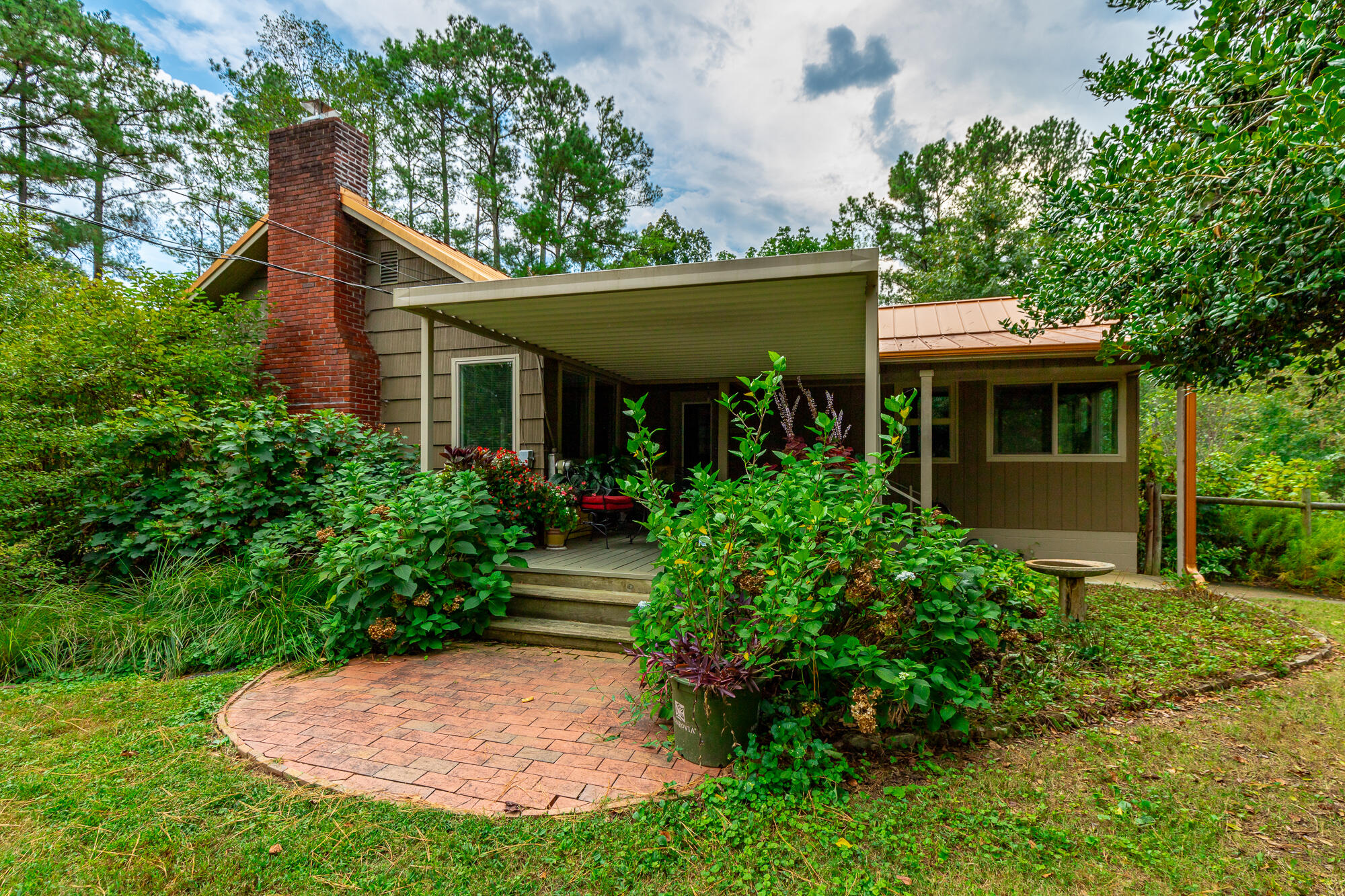 364 John Thompson Road