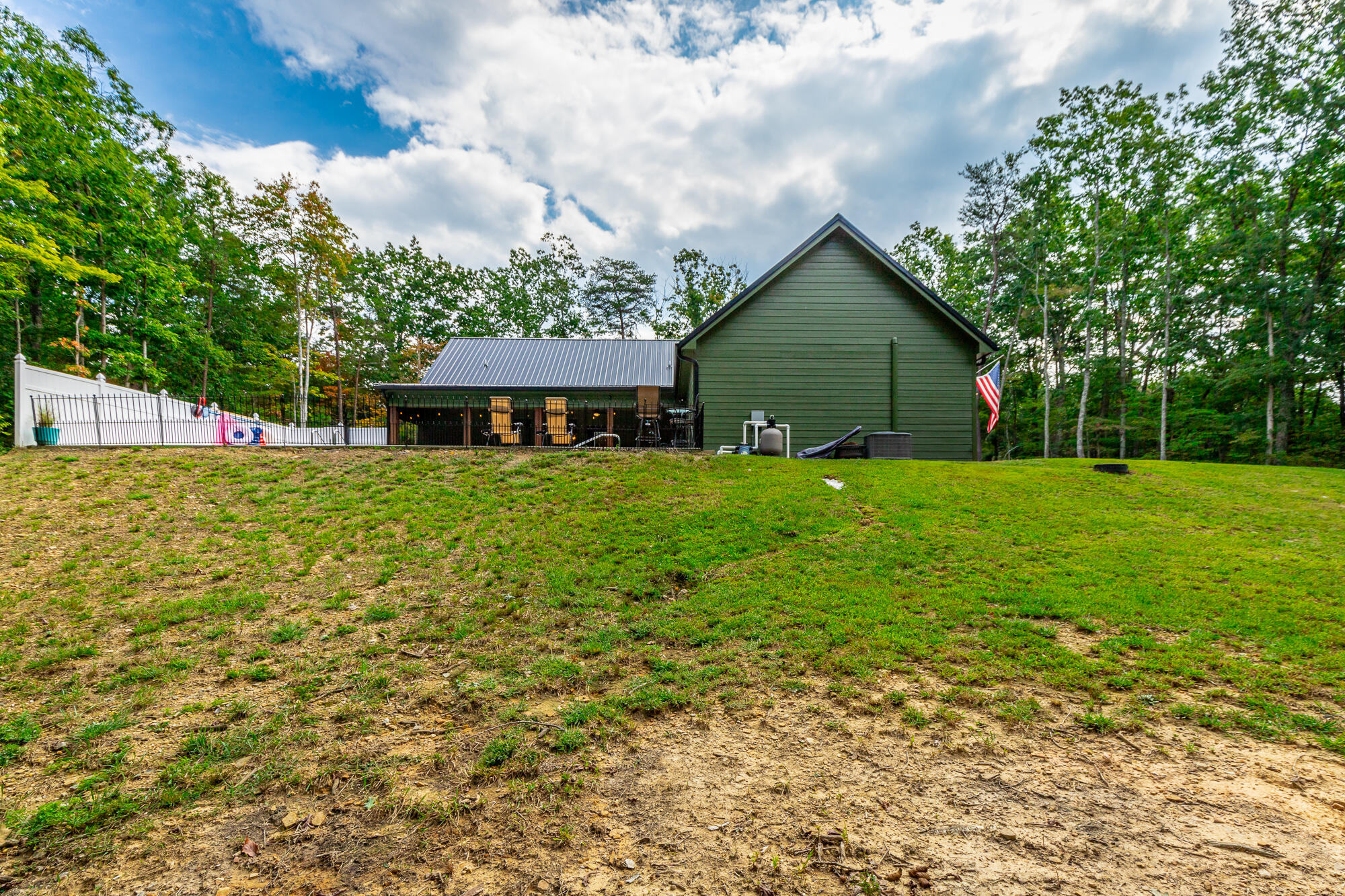 195 N Stewart Lane