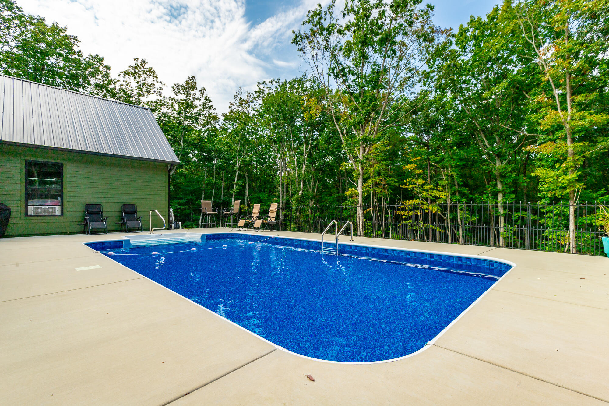 195 N Stewart Lane