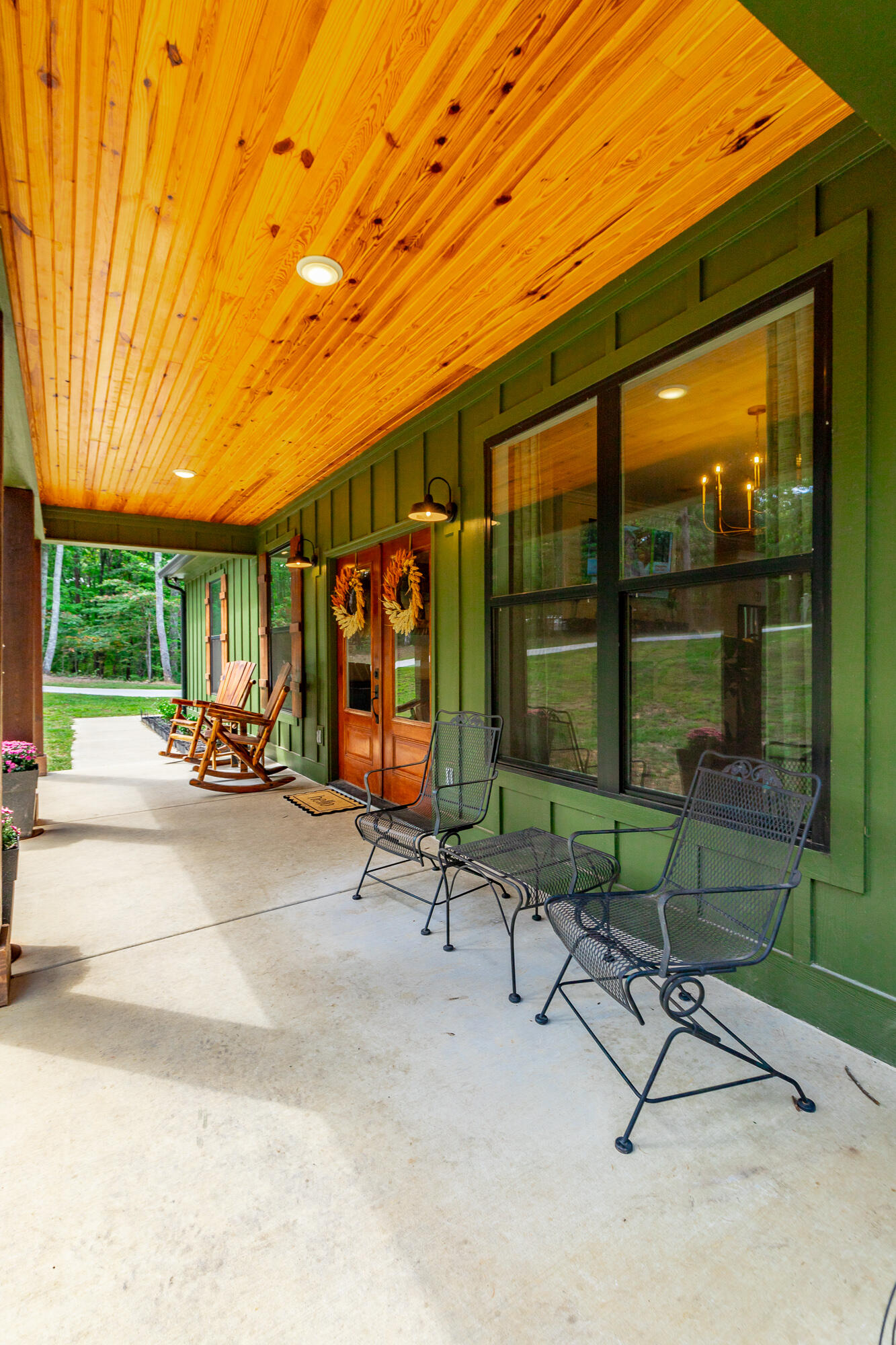 195 N Stewart Lane