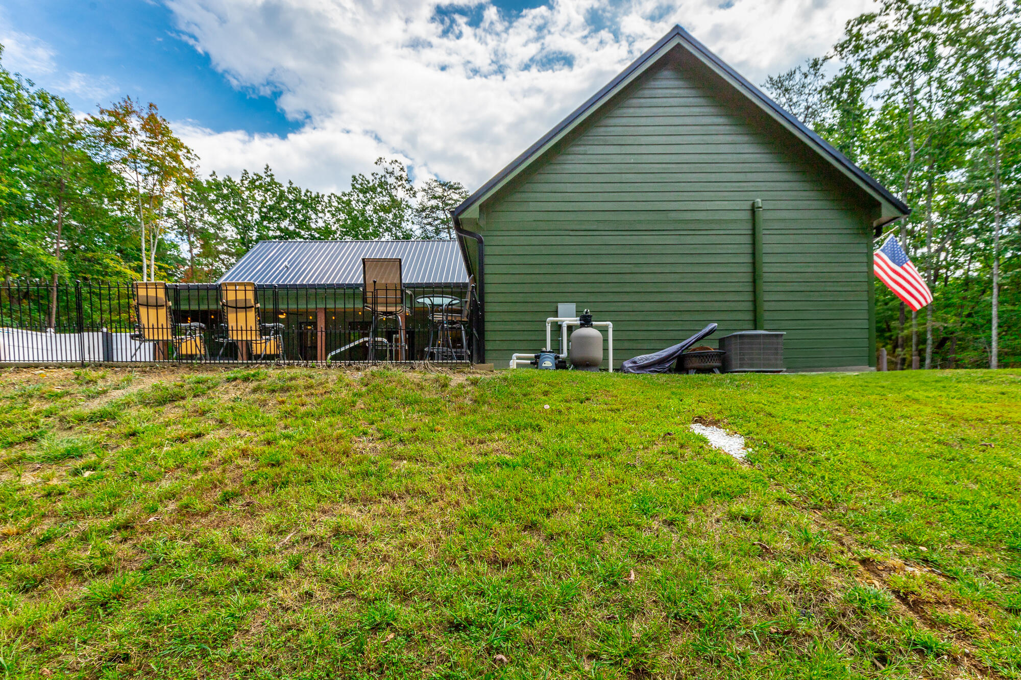 195 N Stewart Lane