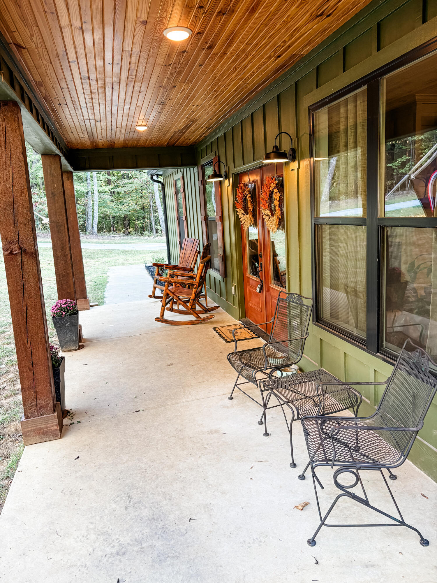 195 N Stewart Lane