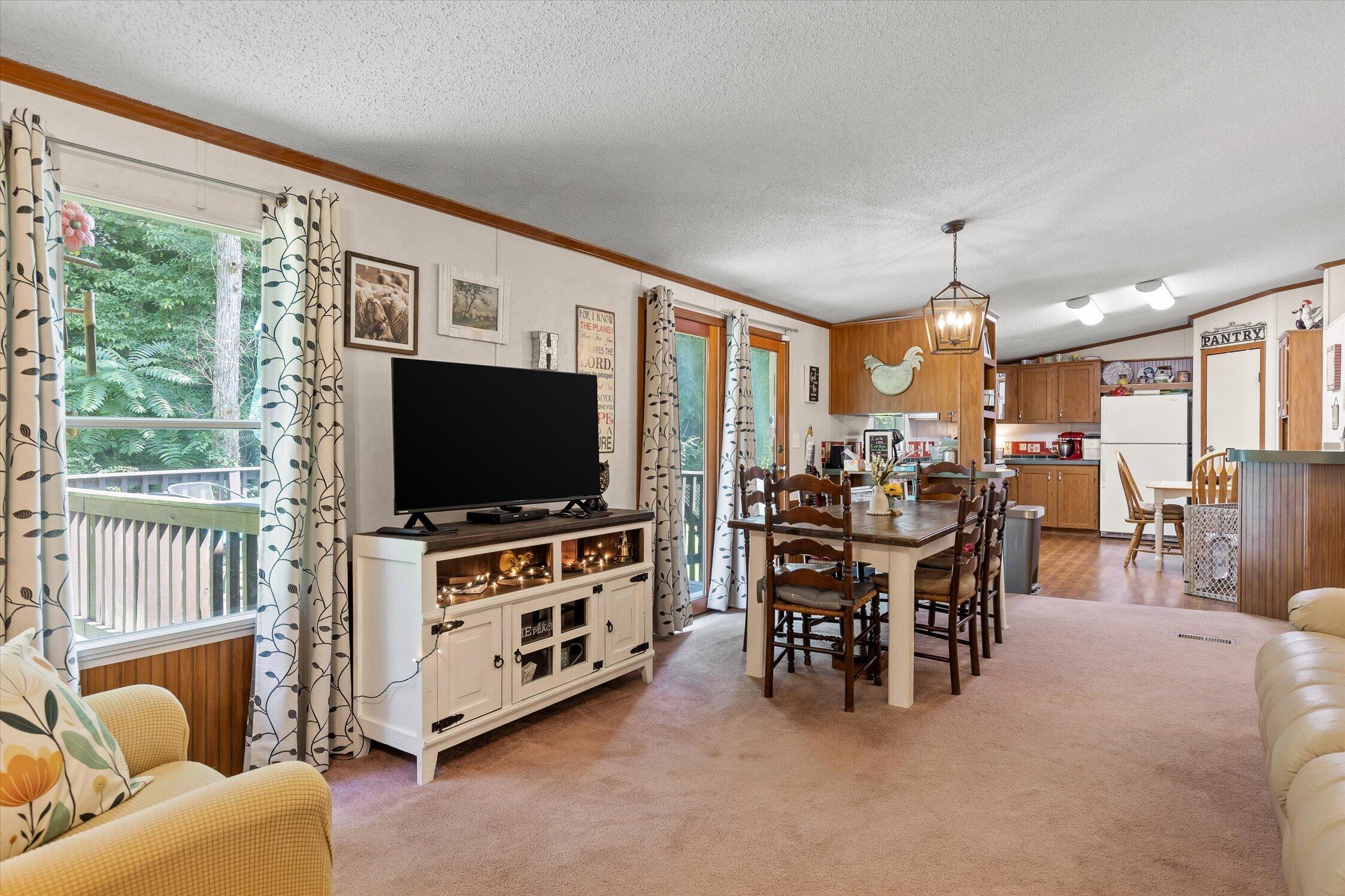 5652 Old Hunter Road