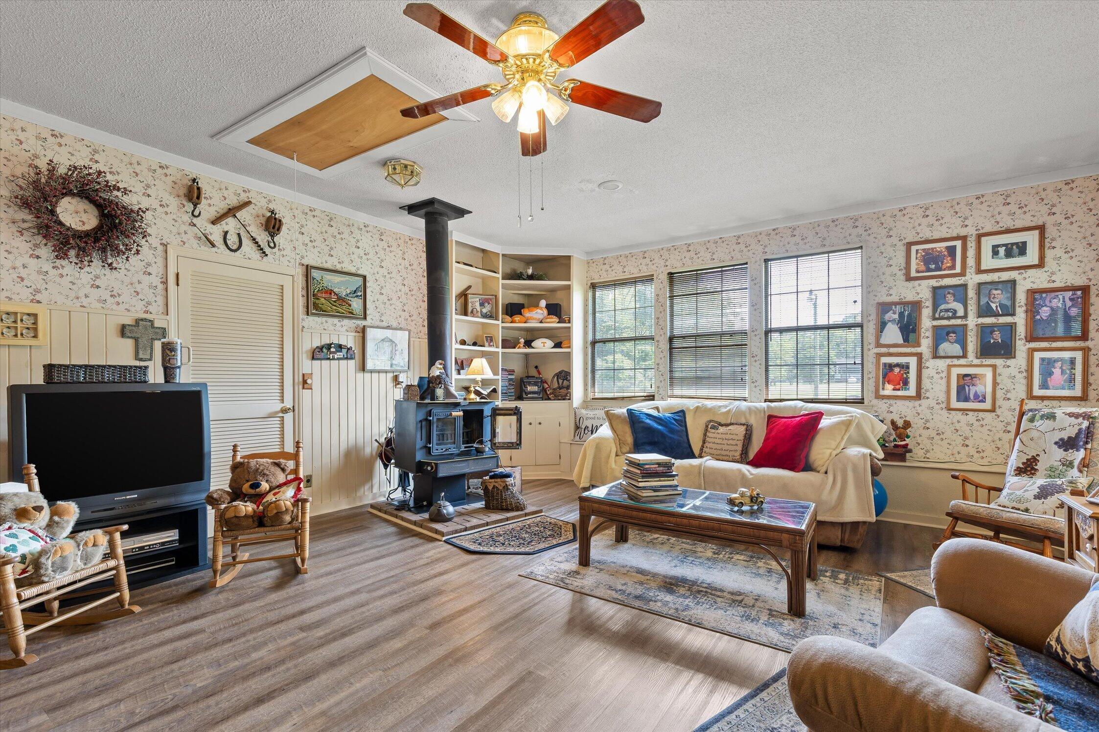 5652 Old Hunter Road