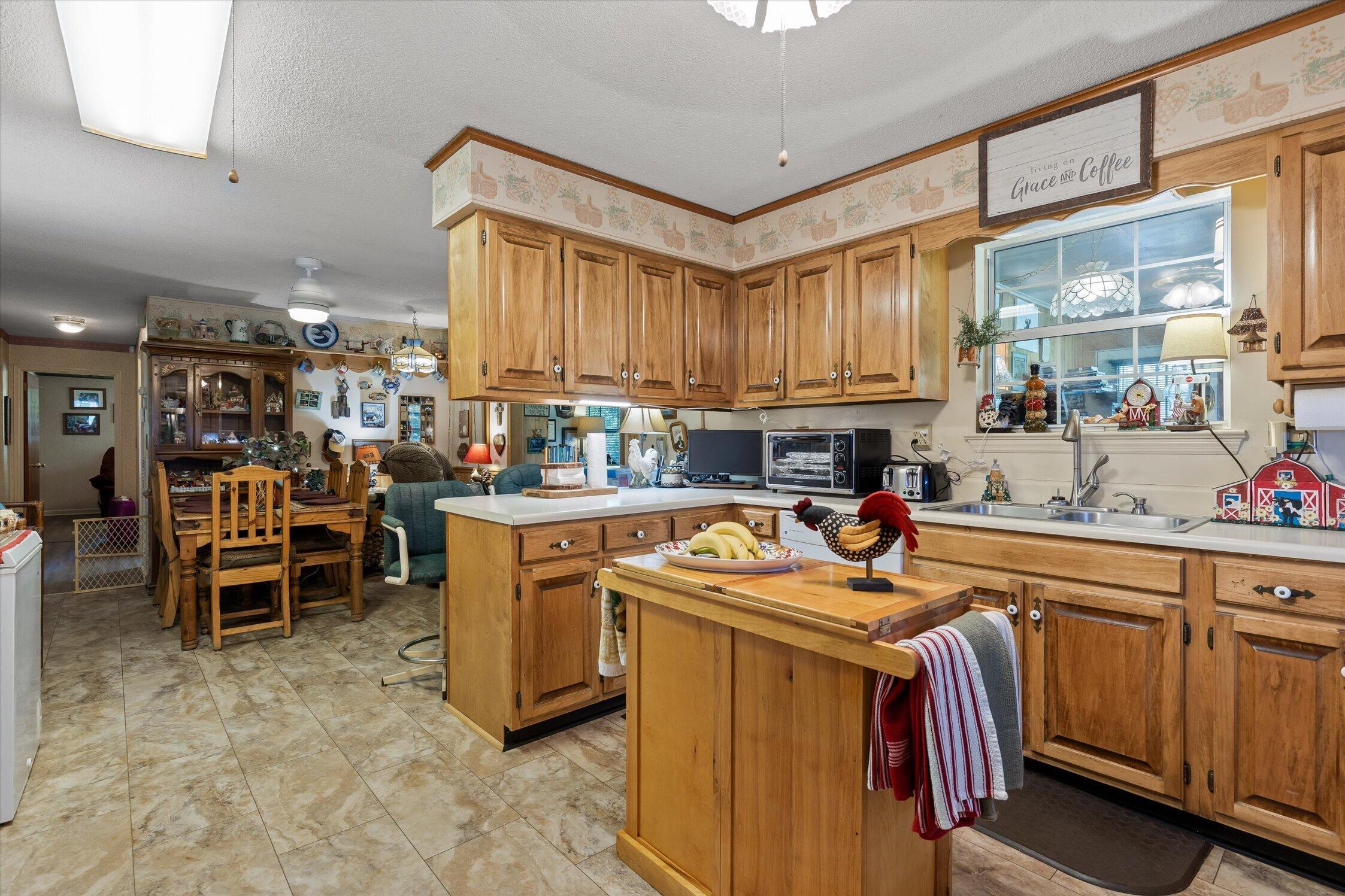 5652 Old Hunter Road