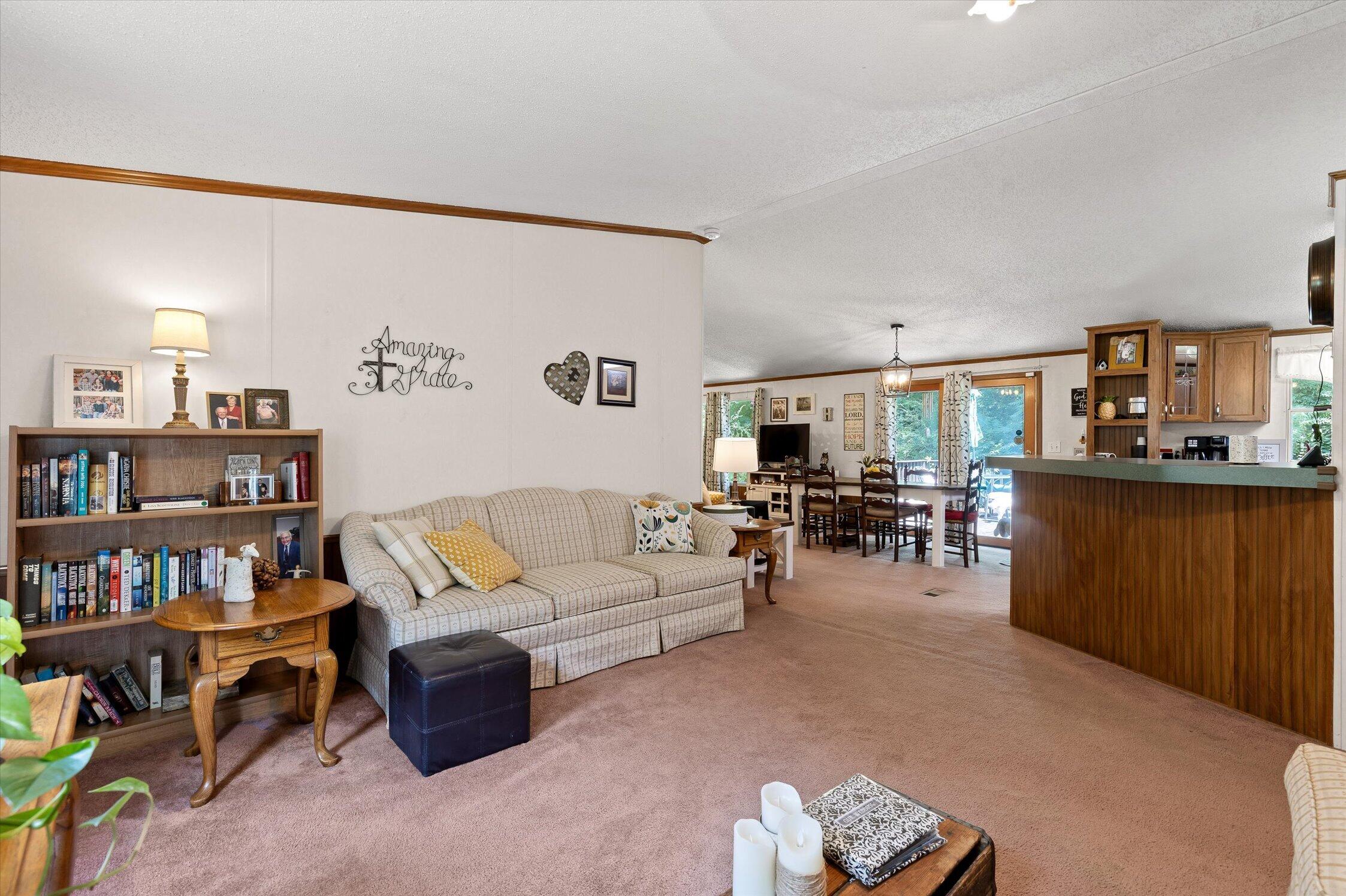 5652 Old Hunter Road
