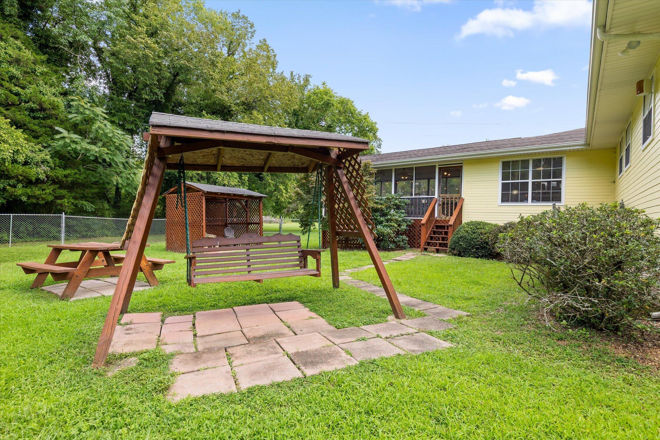 5652 Old Hunter Road