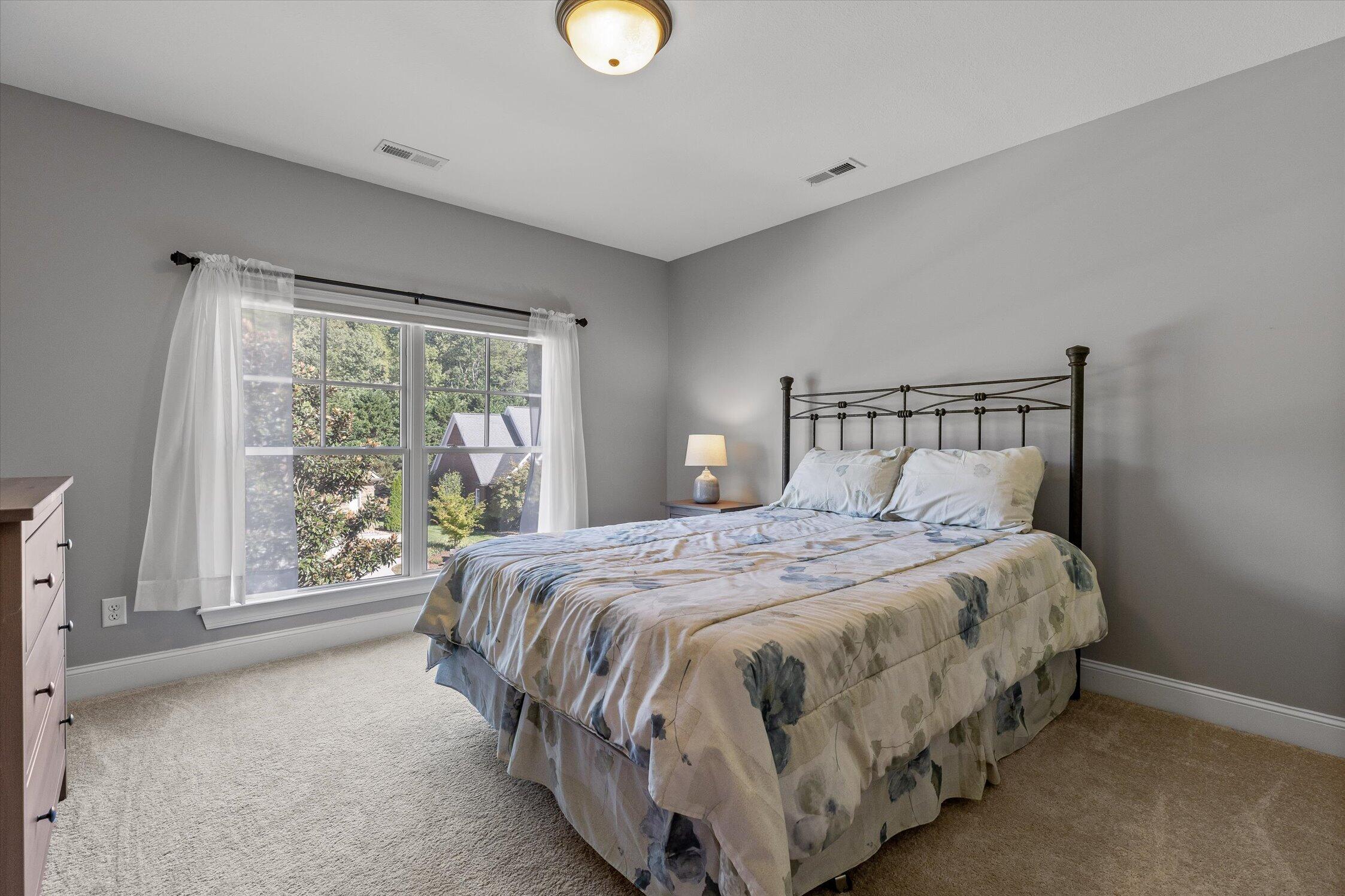 866 Deer Valley Drive