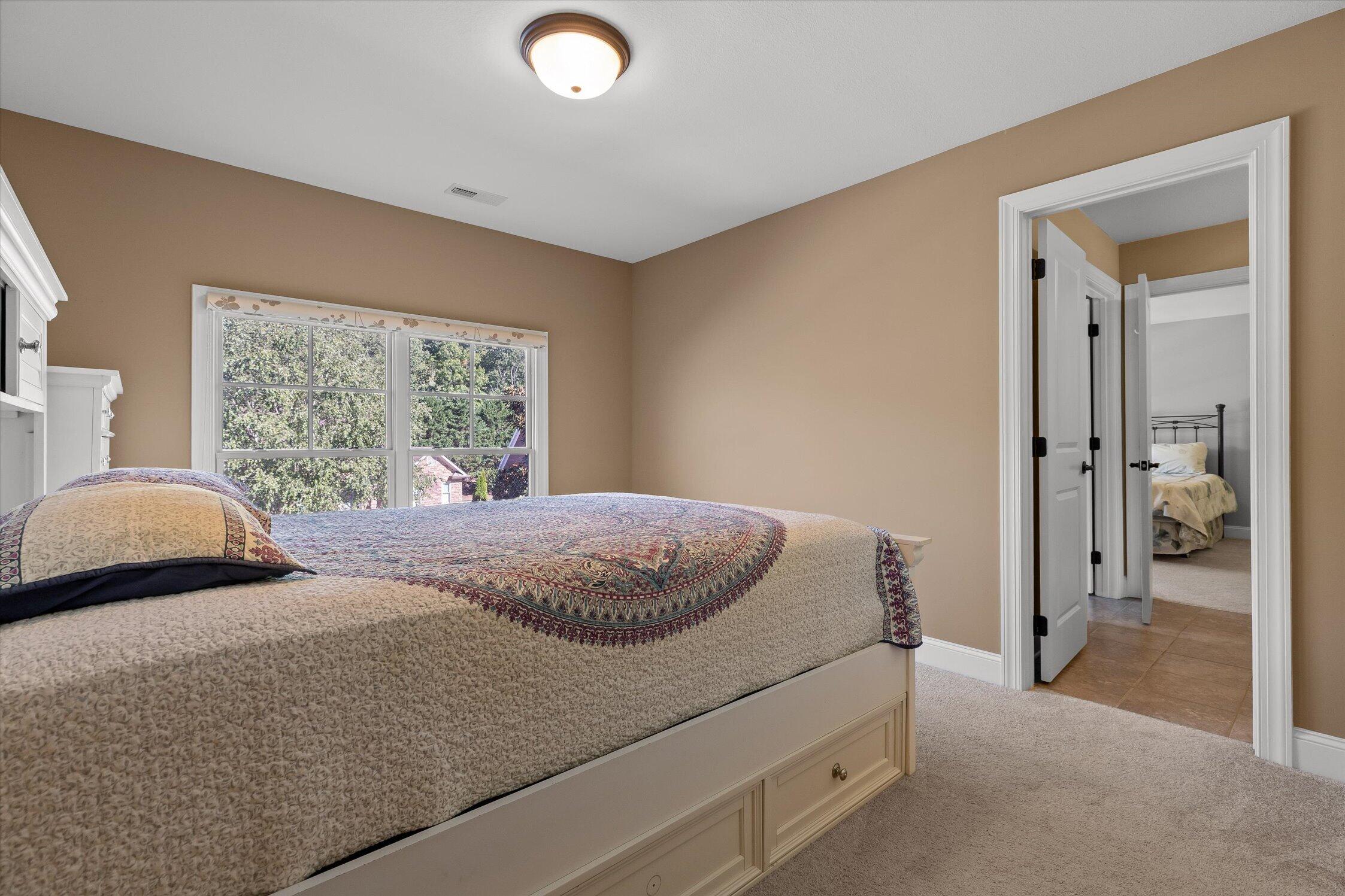 866 Deer Valley Drive