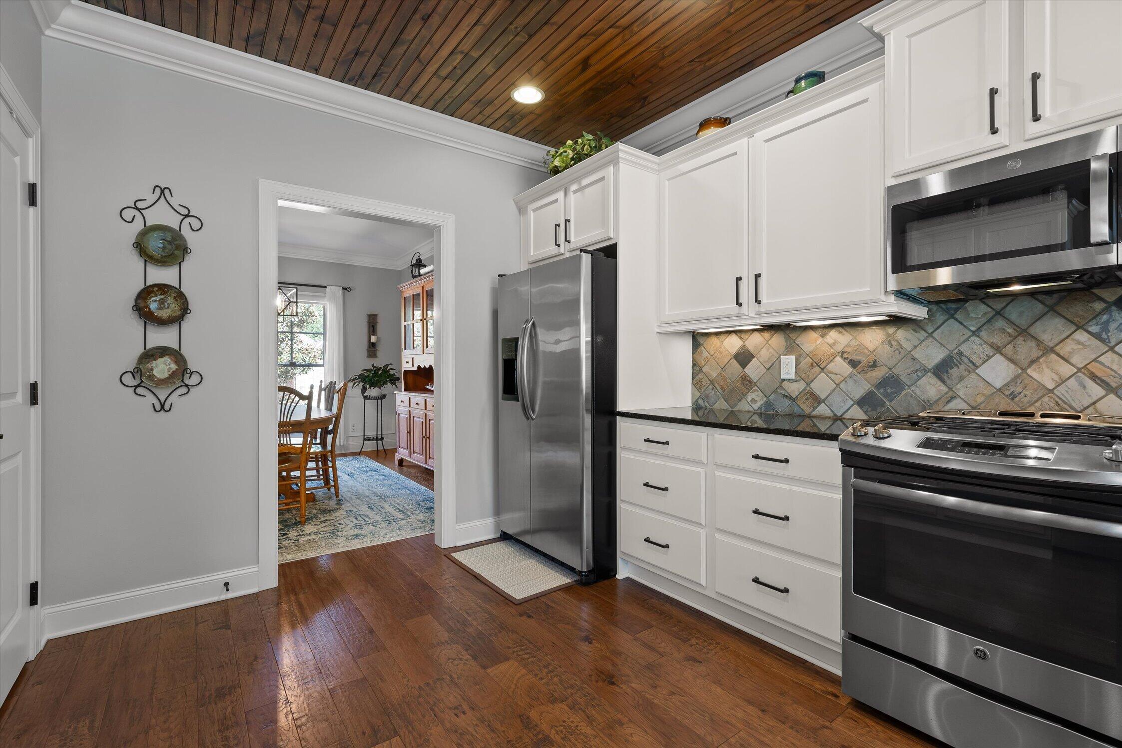 866 Deer Valley Drive