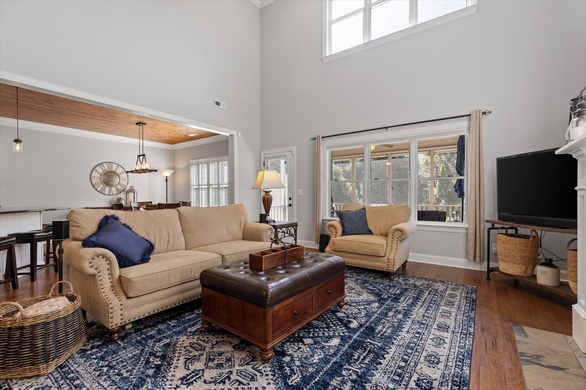 866 Deer Valley Drive