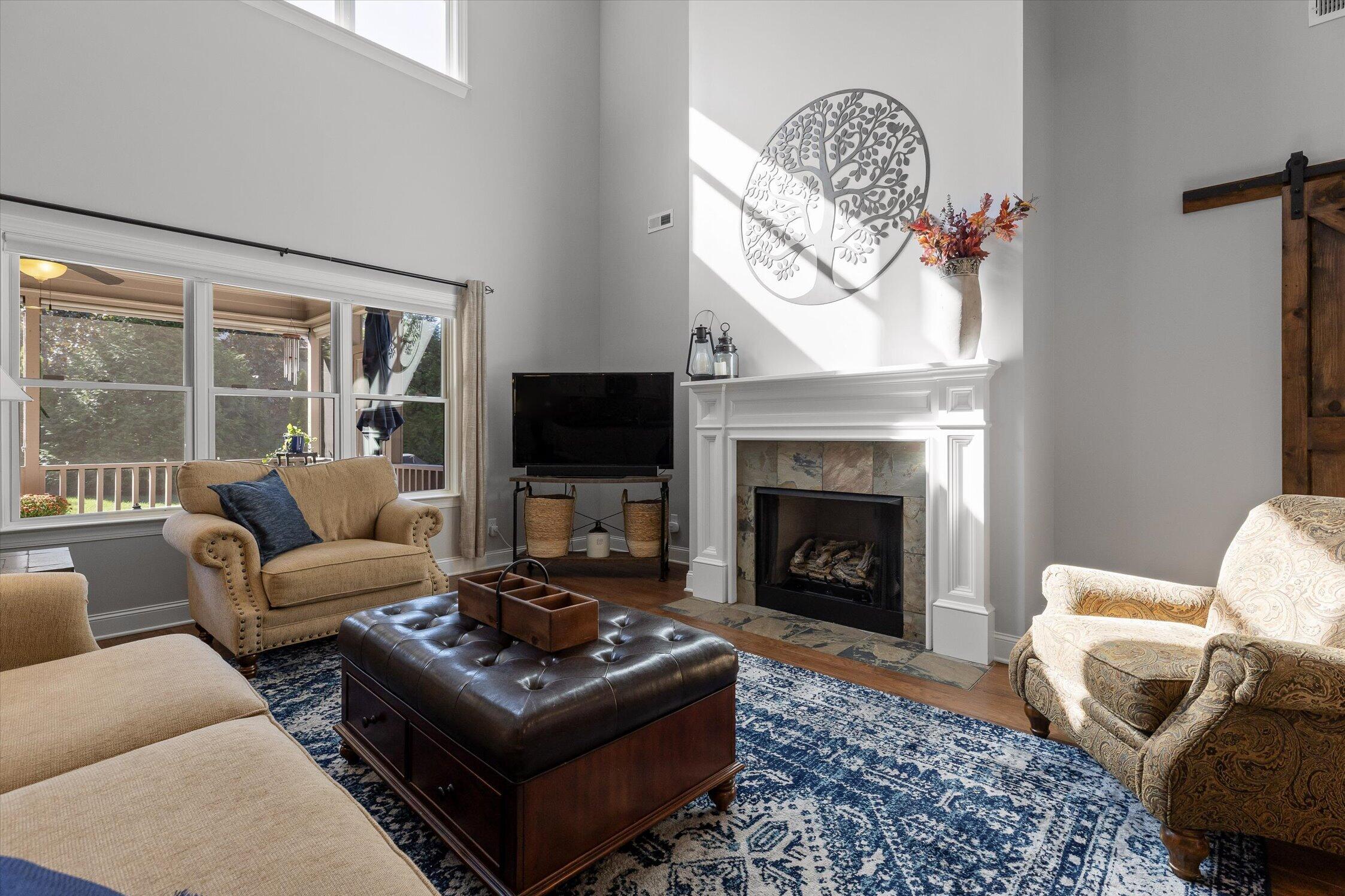 866 Deer Valley Drive