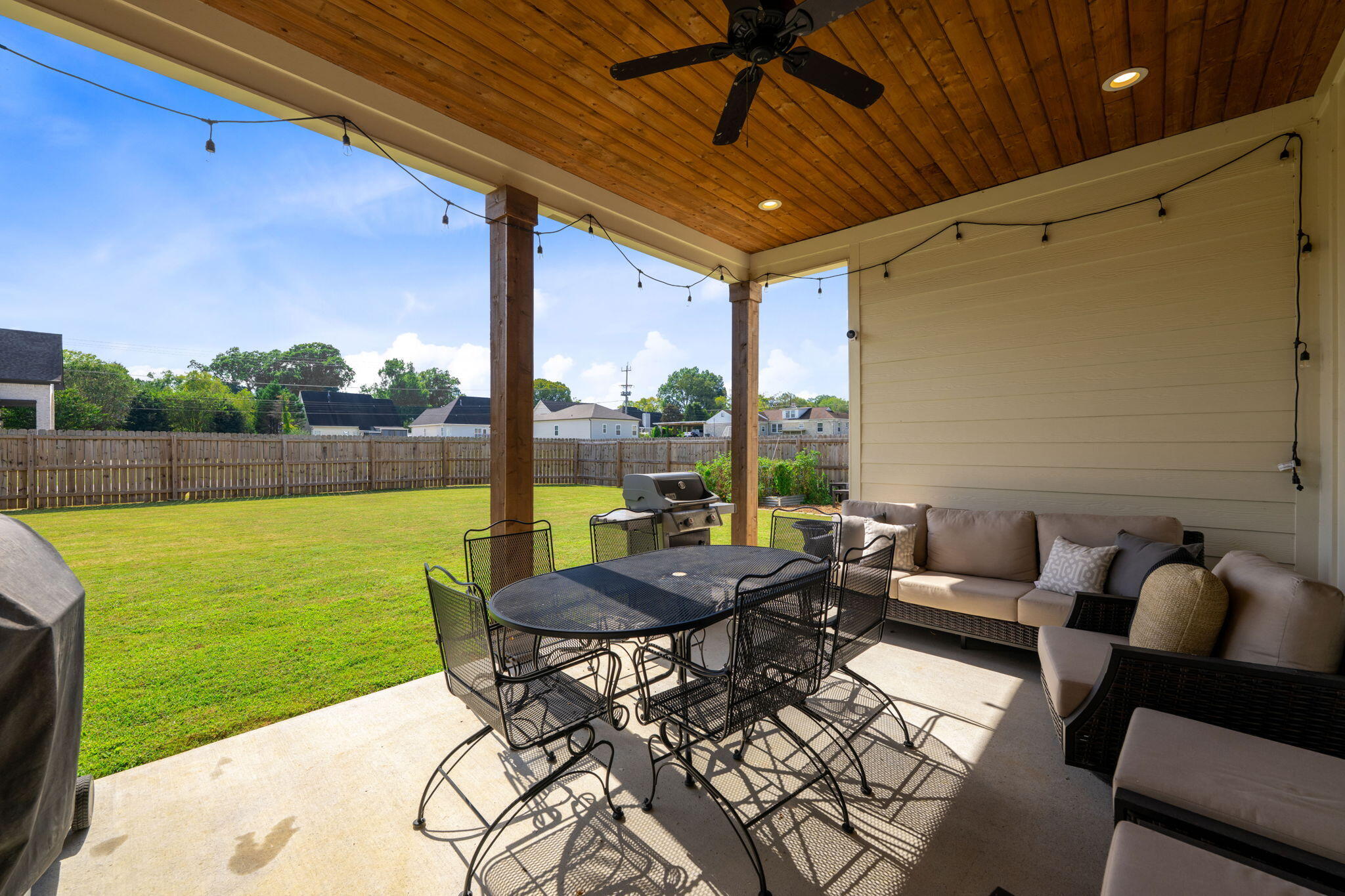 6822 Bacon Lane