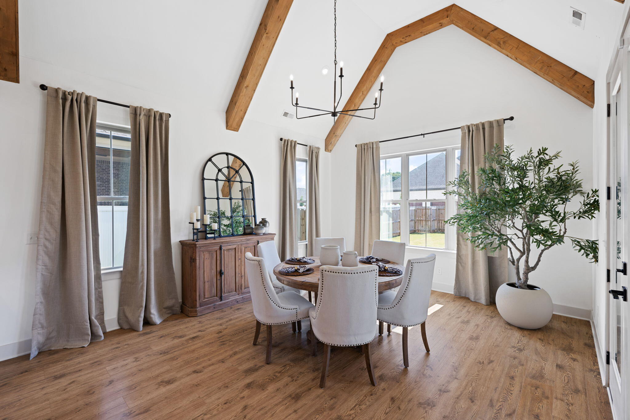 6822 Bacon Lane