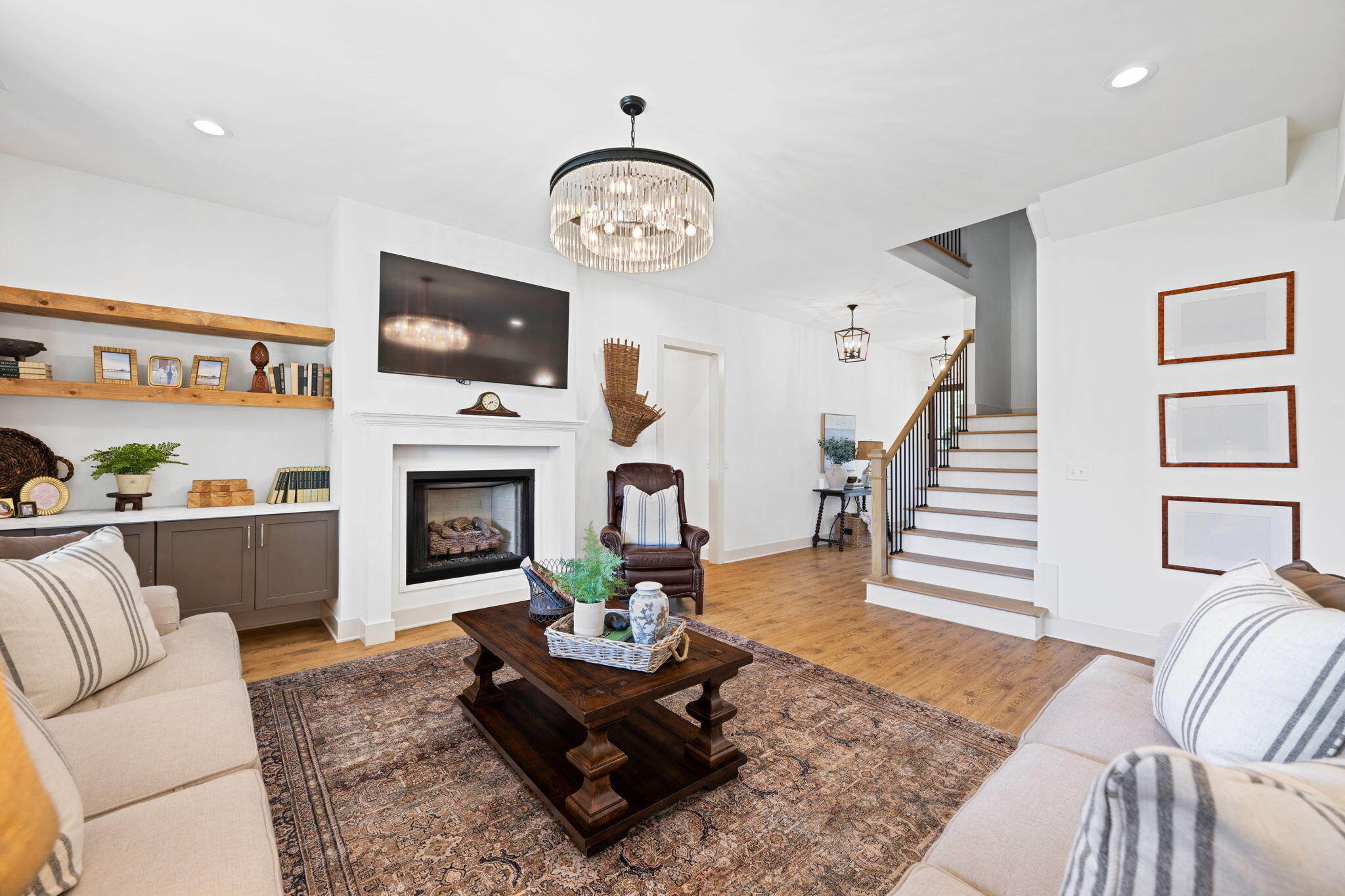 6822 Bacon Lane