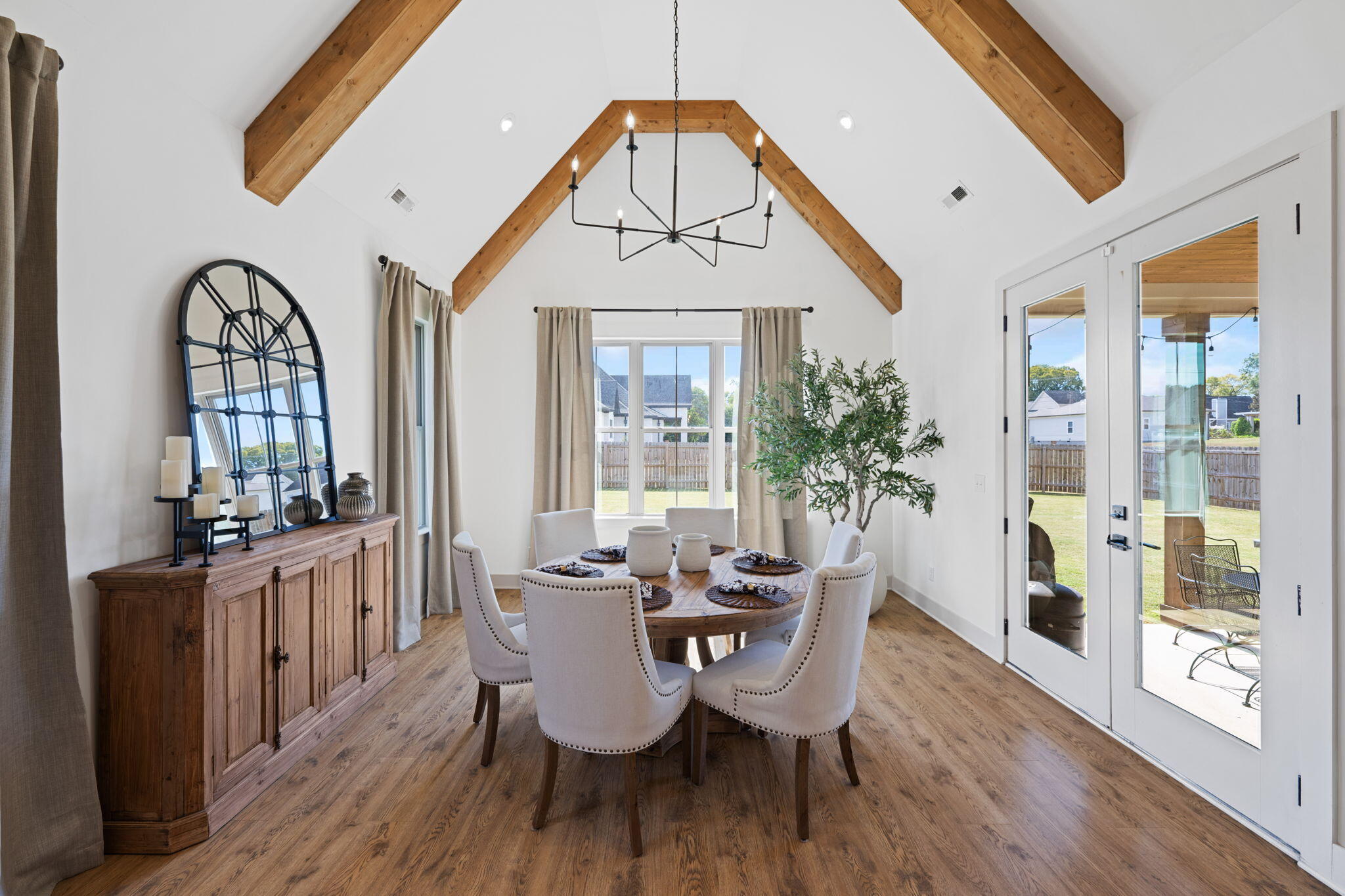 6822 Bacon Lane