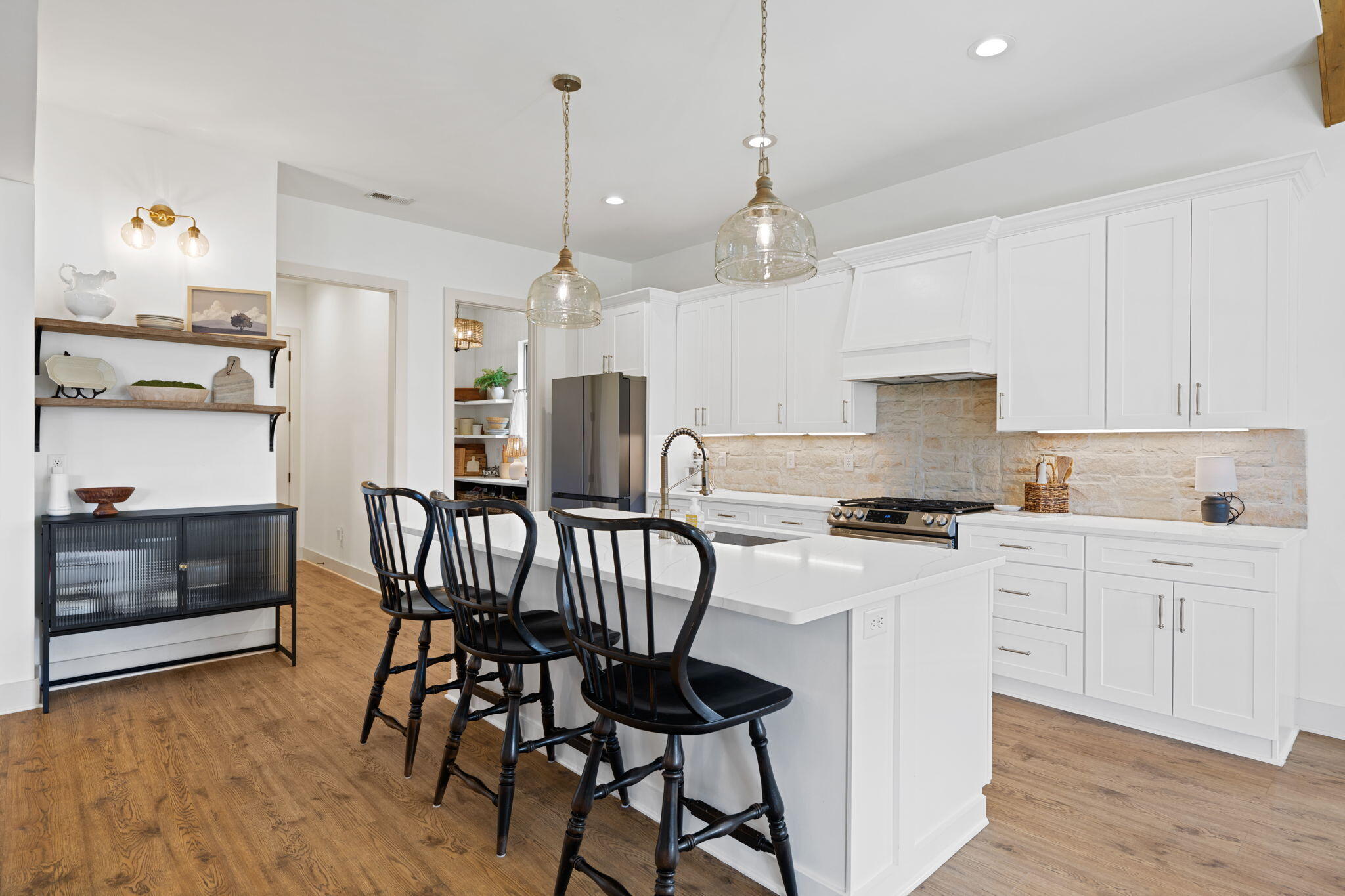 6822 Bacon Lane