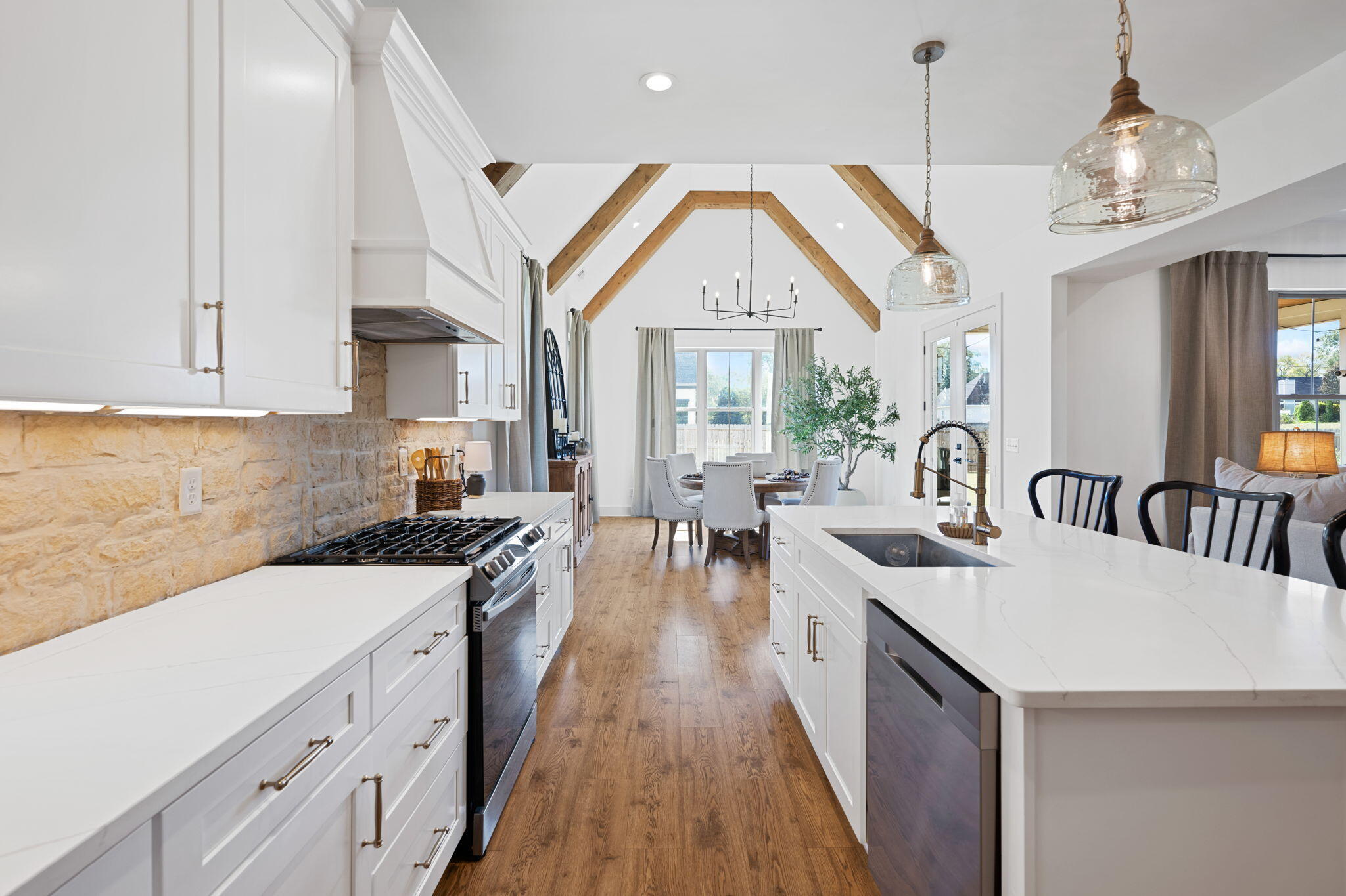 6822 Bacon Lane