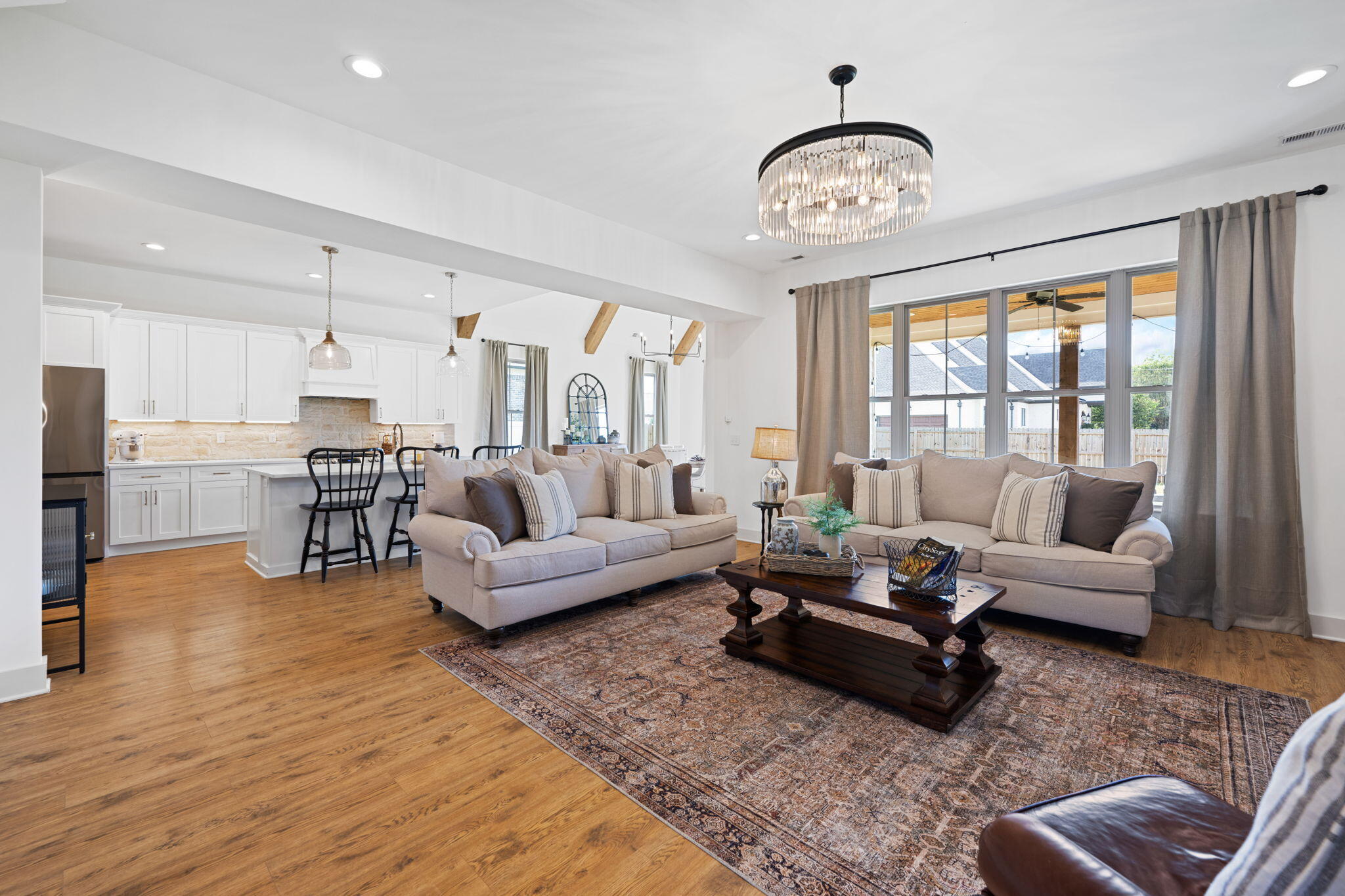 6822 Bacon Lane