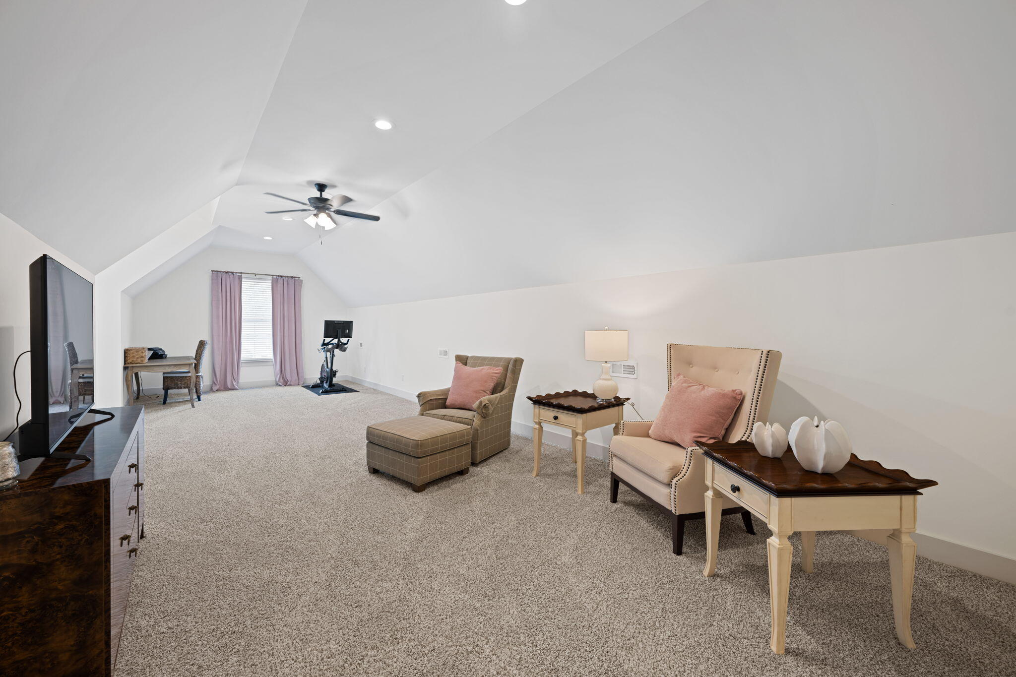 6822 Bacon Lane