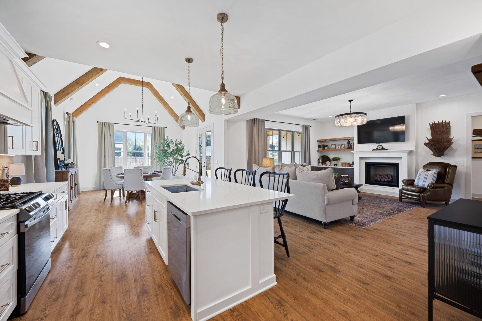 6822 Bacon Lane