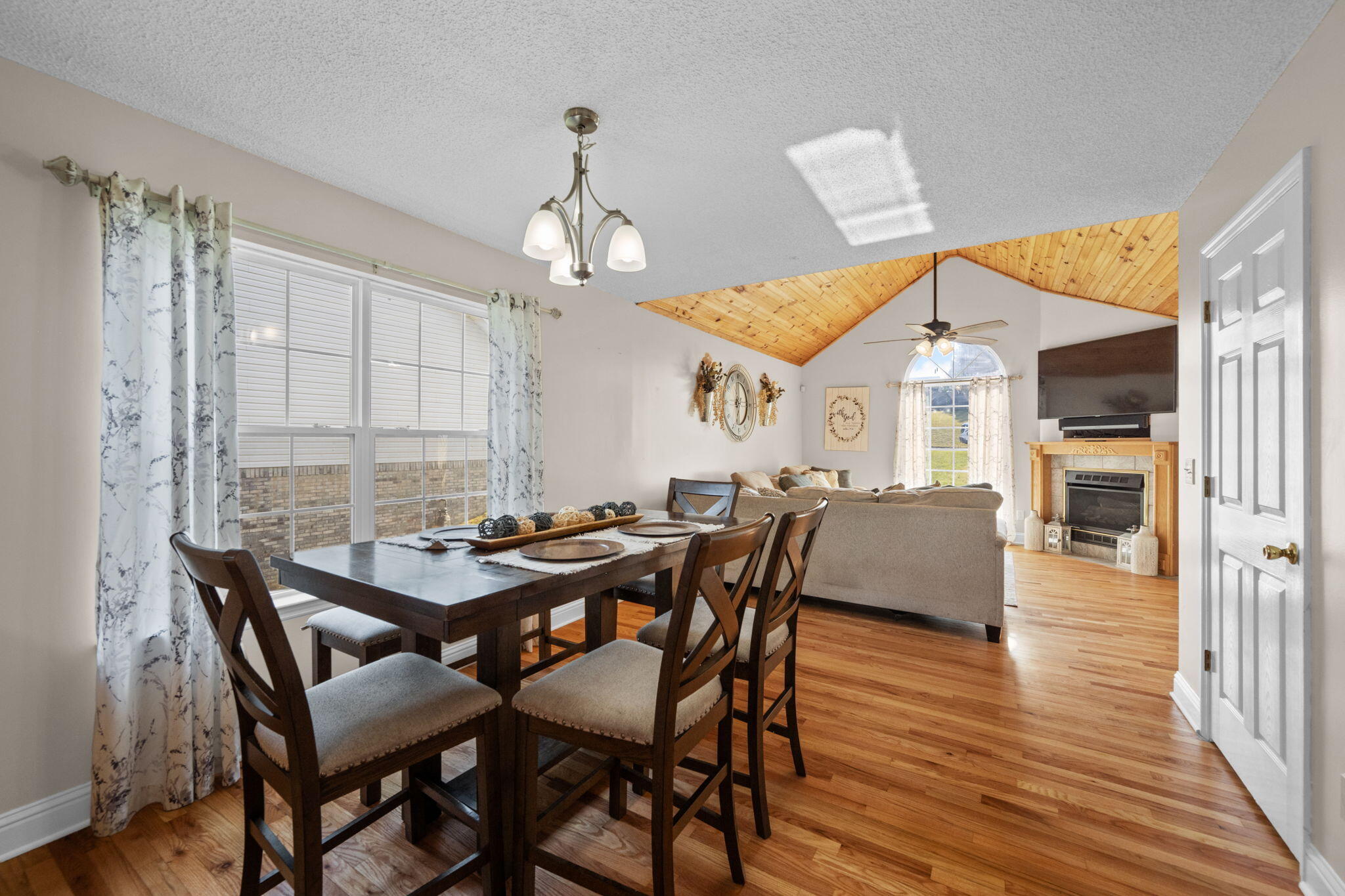 9038 Faith Hill Lane