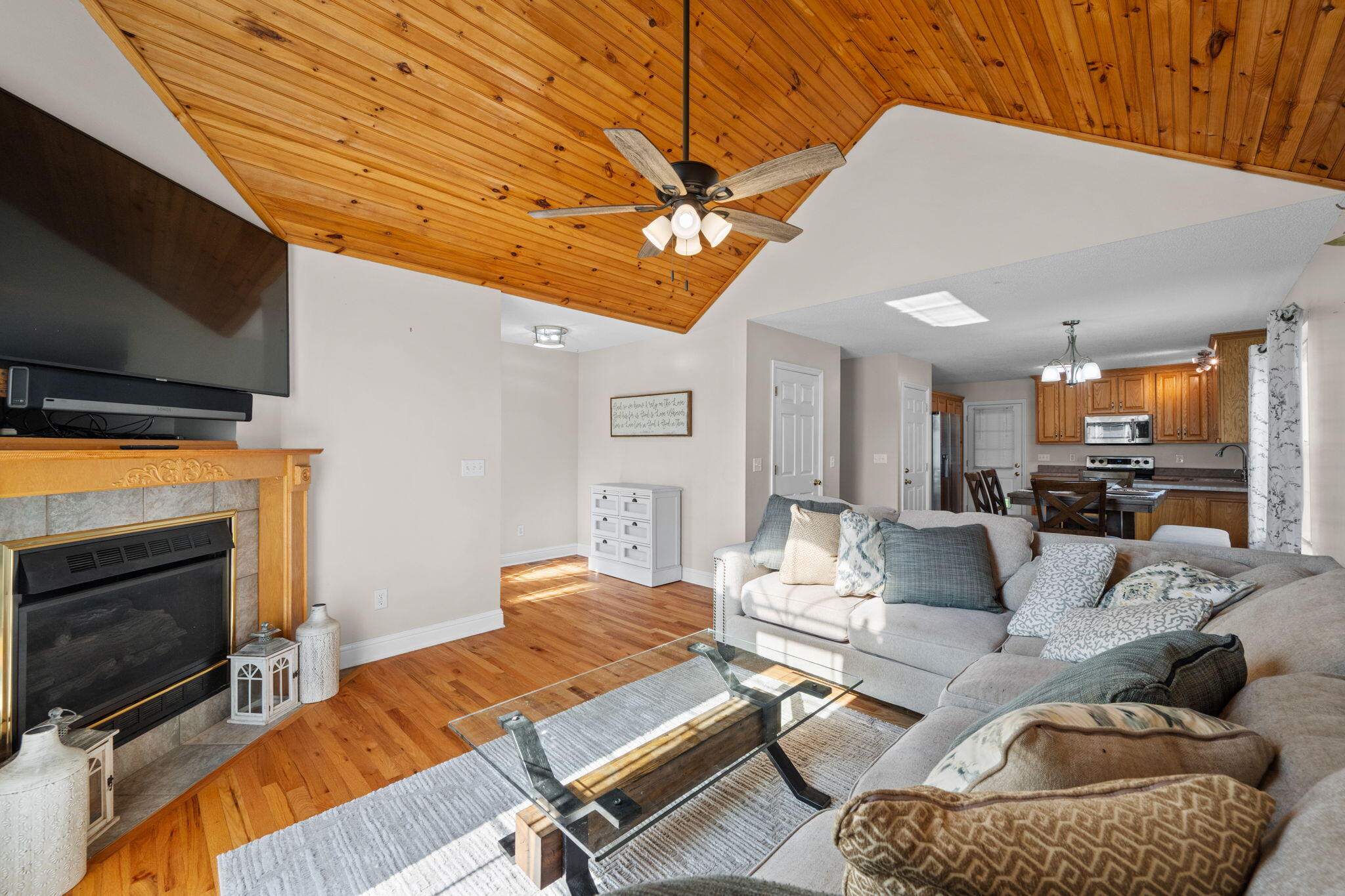 9038 Faith Hill Lane