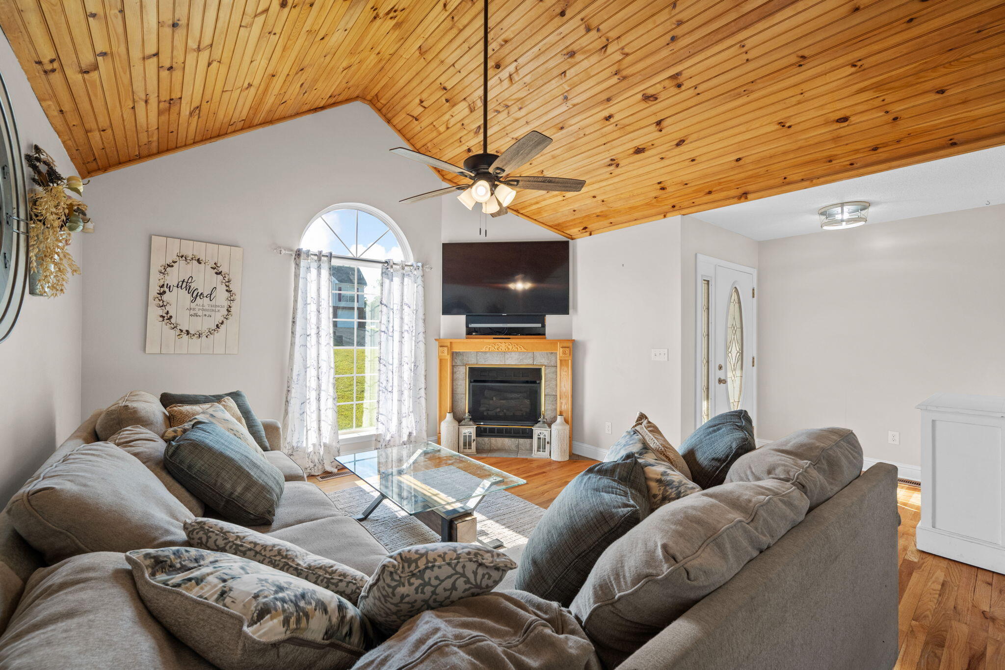 9038 Faith Hill Lane