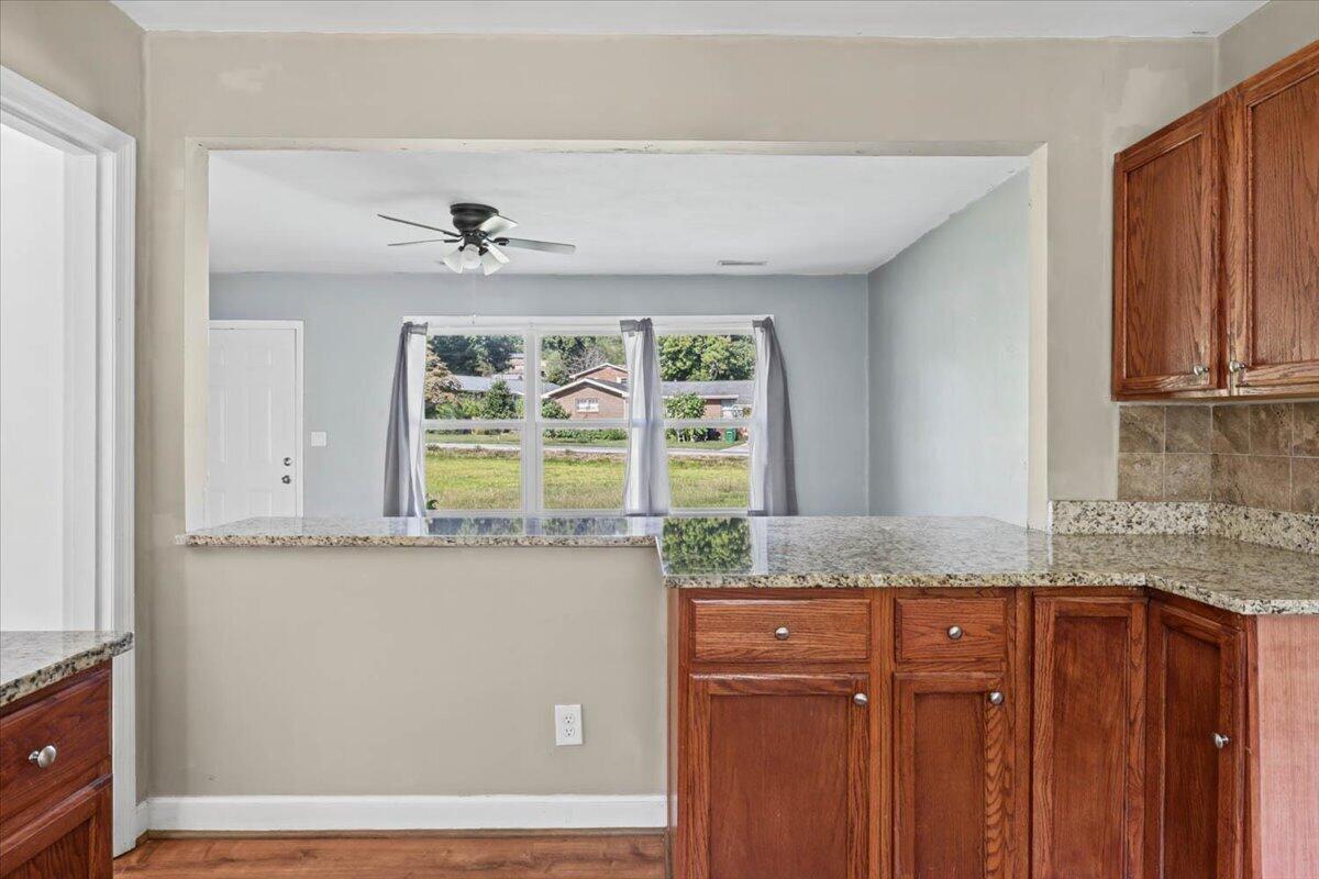1236 S Seminole Drive
